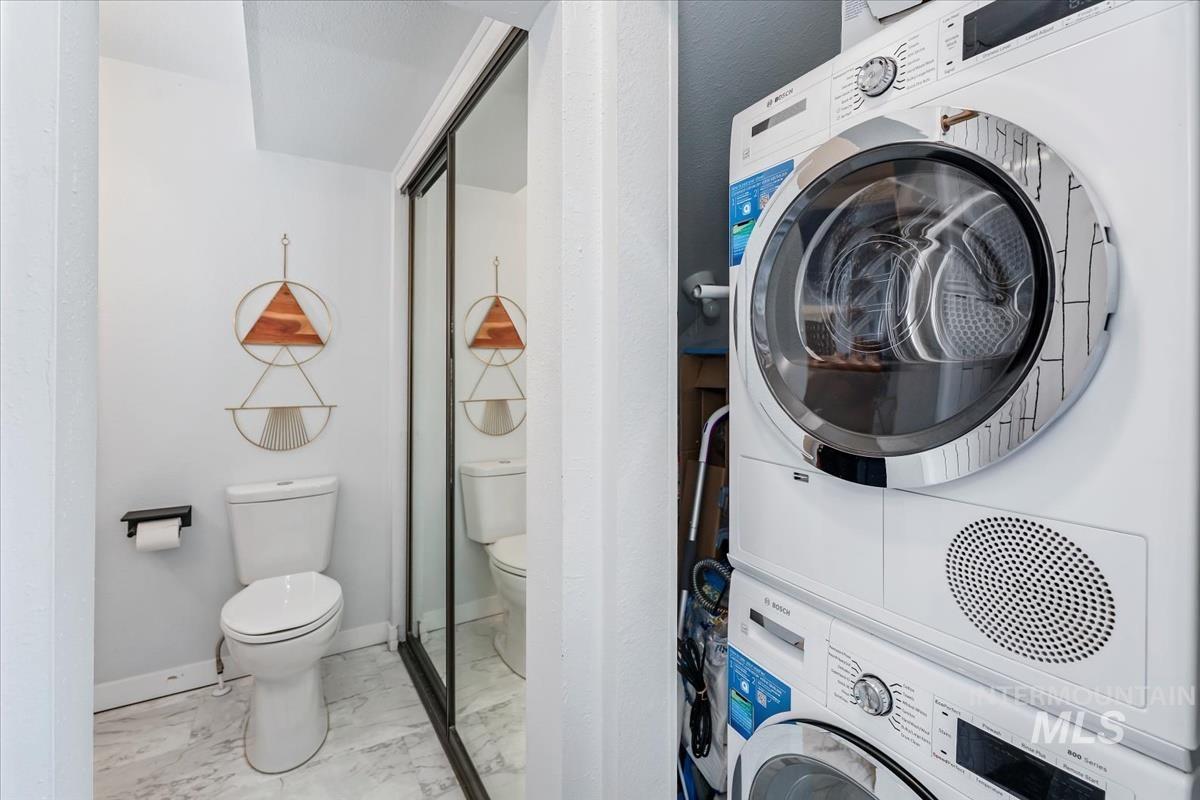 1989 E Boise Ave, Boise, Idaho 83706, 3 Bedrooms, 2 Bathrooms, Residential For Sale, Price $440,000,MLS 98971738