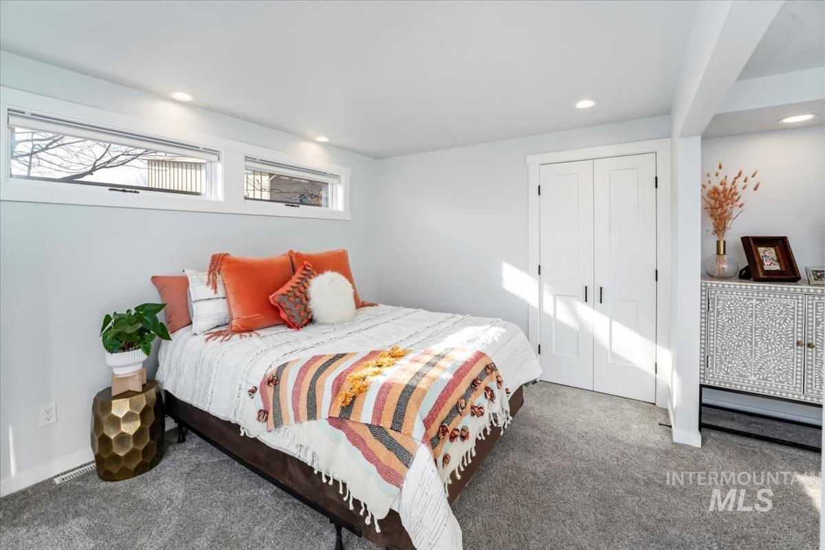 1989 E Boise Ave, Boise, Idaho 83706, 3 Bedrooms, 2 Bathrooms, Residential For Sale, Price $475,000,MLS 98971738