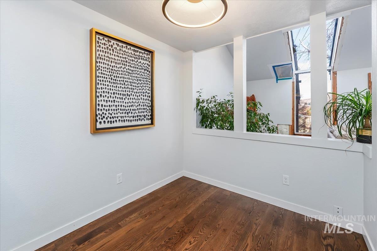 1989 E Boise Ave, Boise, Idaho 83706, 3 Bedrooms, 2 Bathrooms, Residential For Sale, Price $440,000,MLS 98971738