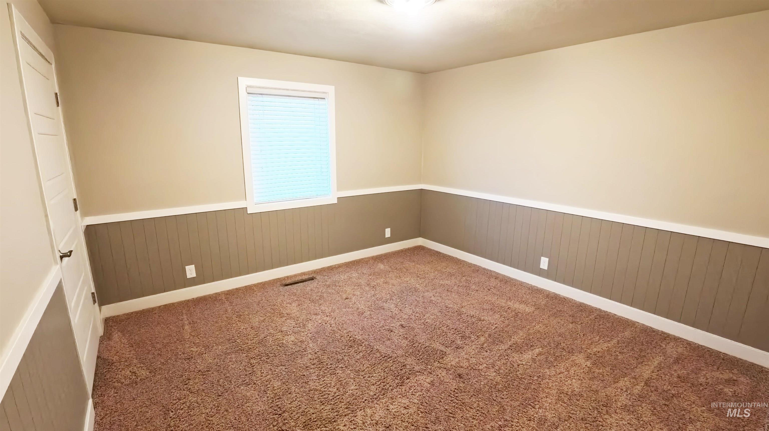 223 Hillcrest Rd, Burley, Idaho 83318, 4 Bedrooms, 2 Bathrooms, Residential For Sale, Price $539,000,MLS 98971739