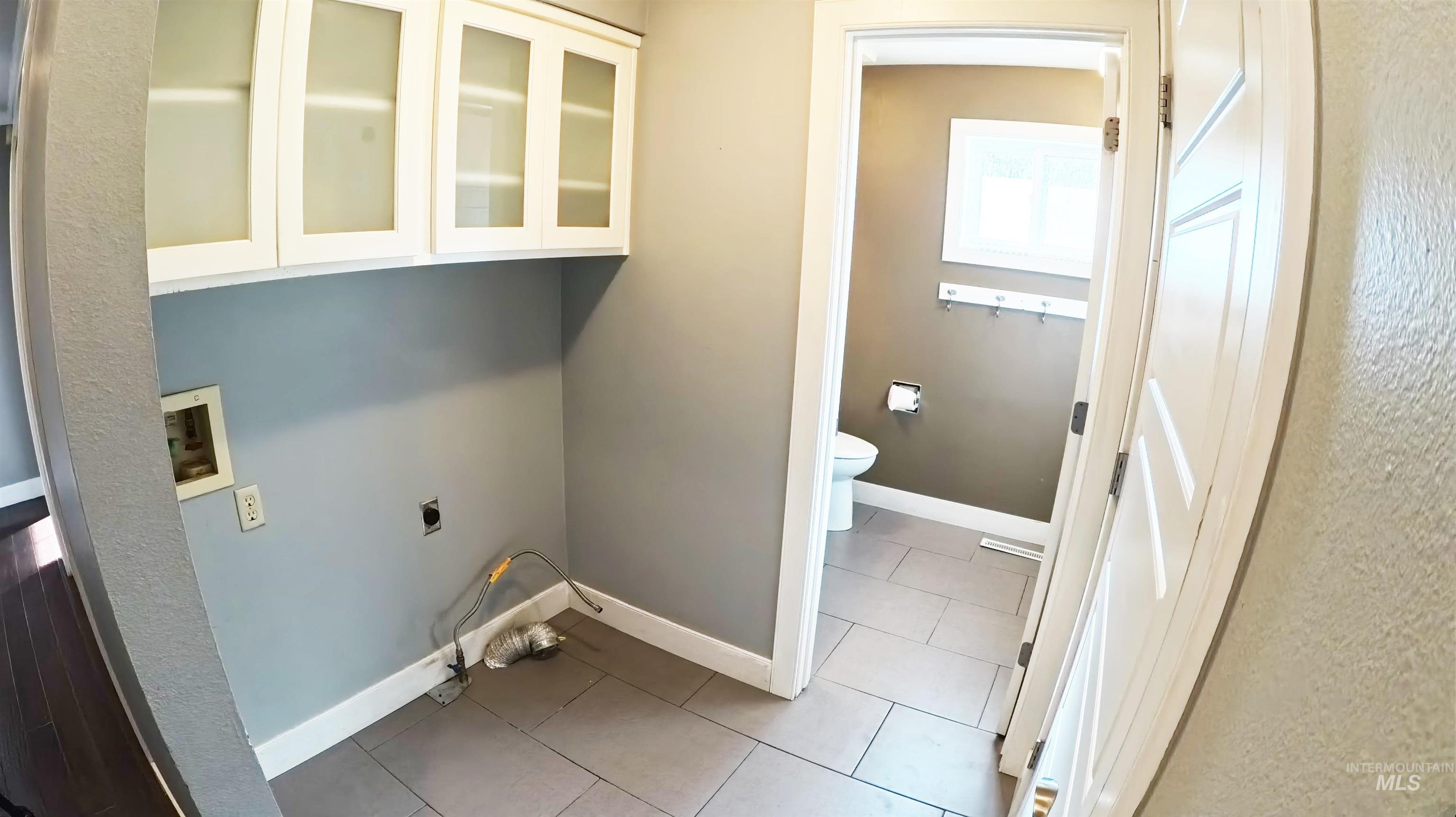 223 Hillcrest Rd, Burley, Idaho 83318, 4 Bedrooms, 2 Bathrooms, Residential For Sale, Price $599,000,MLS 98971739