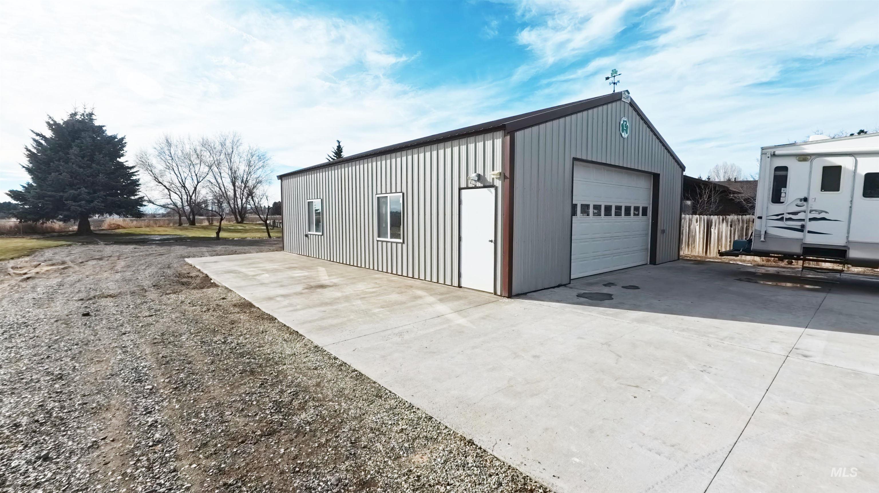 223 Hillcrest Rd, Burley, Idaho 83318, 4 Bedrooms, 2 Bathrooms, Residential For Sale, Price $599,000,MLS 98971739