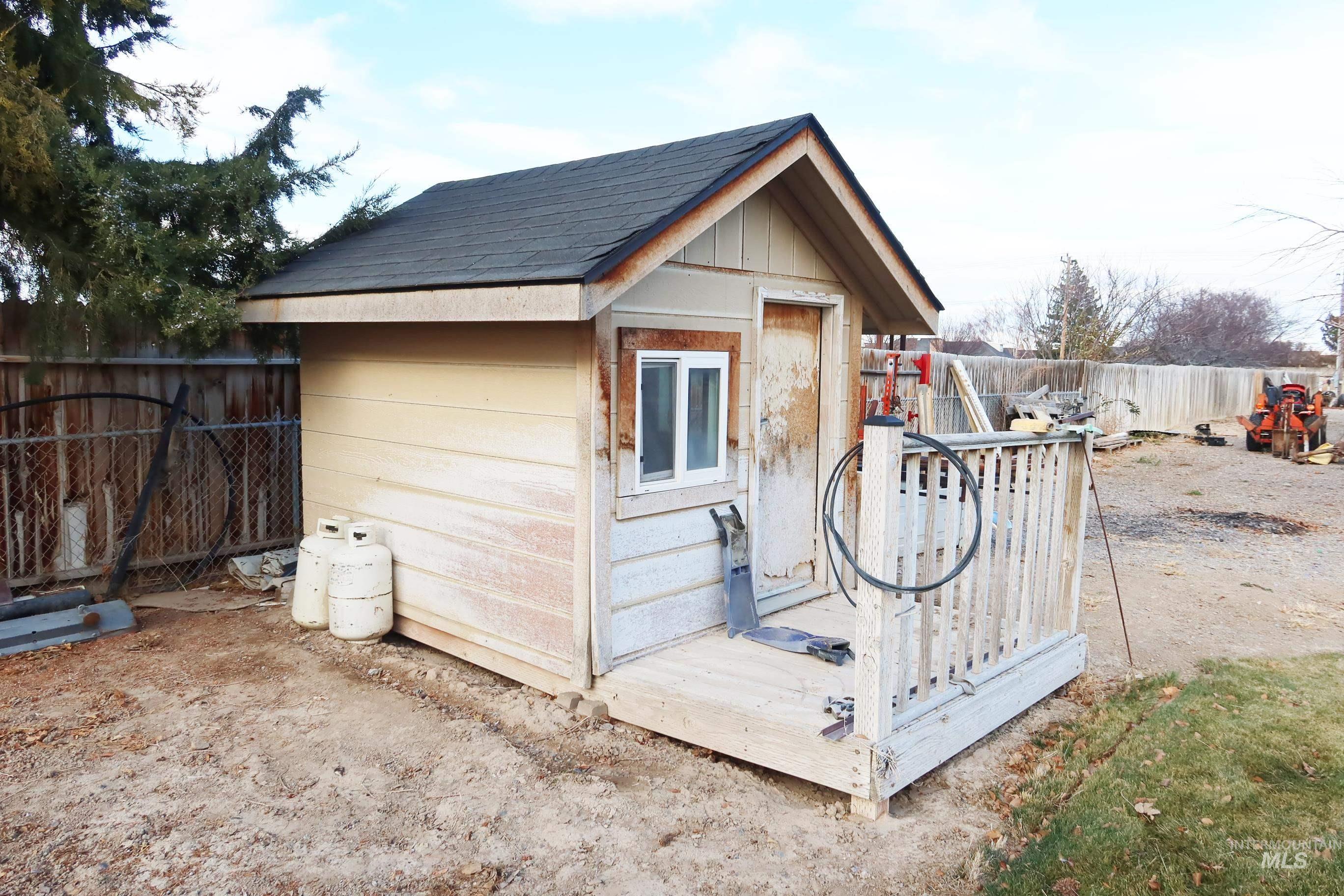 223 Hillcrest Rd, Burley, Idaho 83318, 4 Bedrooms, 2 Bathrooms, Residential For Sale, Price $539,000,MLS 98971739