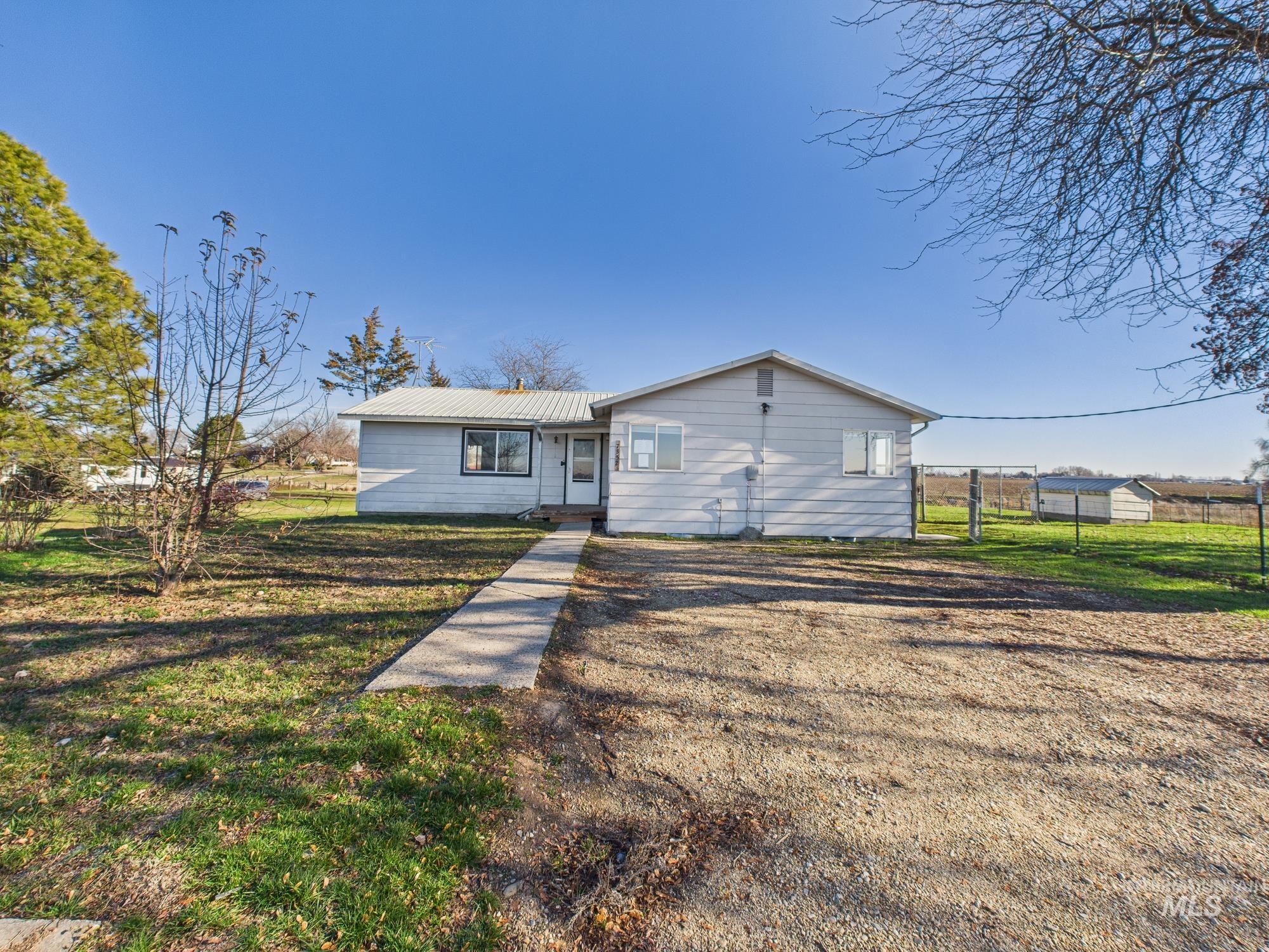 7352 Custer Rd, Fruitland, Idaho 83619, 3 Bedrooms, 2 Bathrooms, Residential For Sale, Price $424,000,MLS 98971740