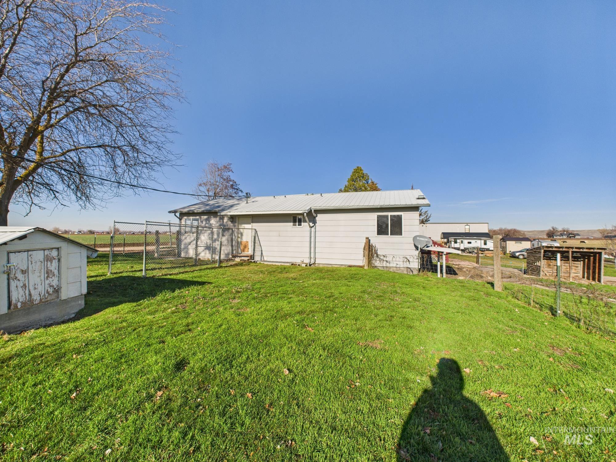 7352 Custer Rd, Fruitland, Idaho 83619, 3 Bedrooms, 2 Bathrooms, Residential For Sale, Price $424,000,MLS 98971740