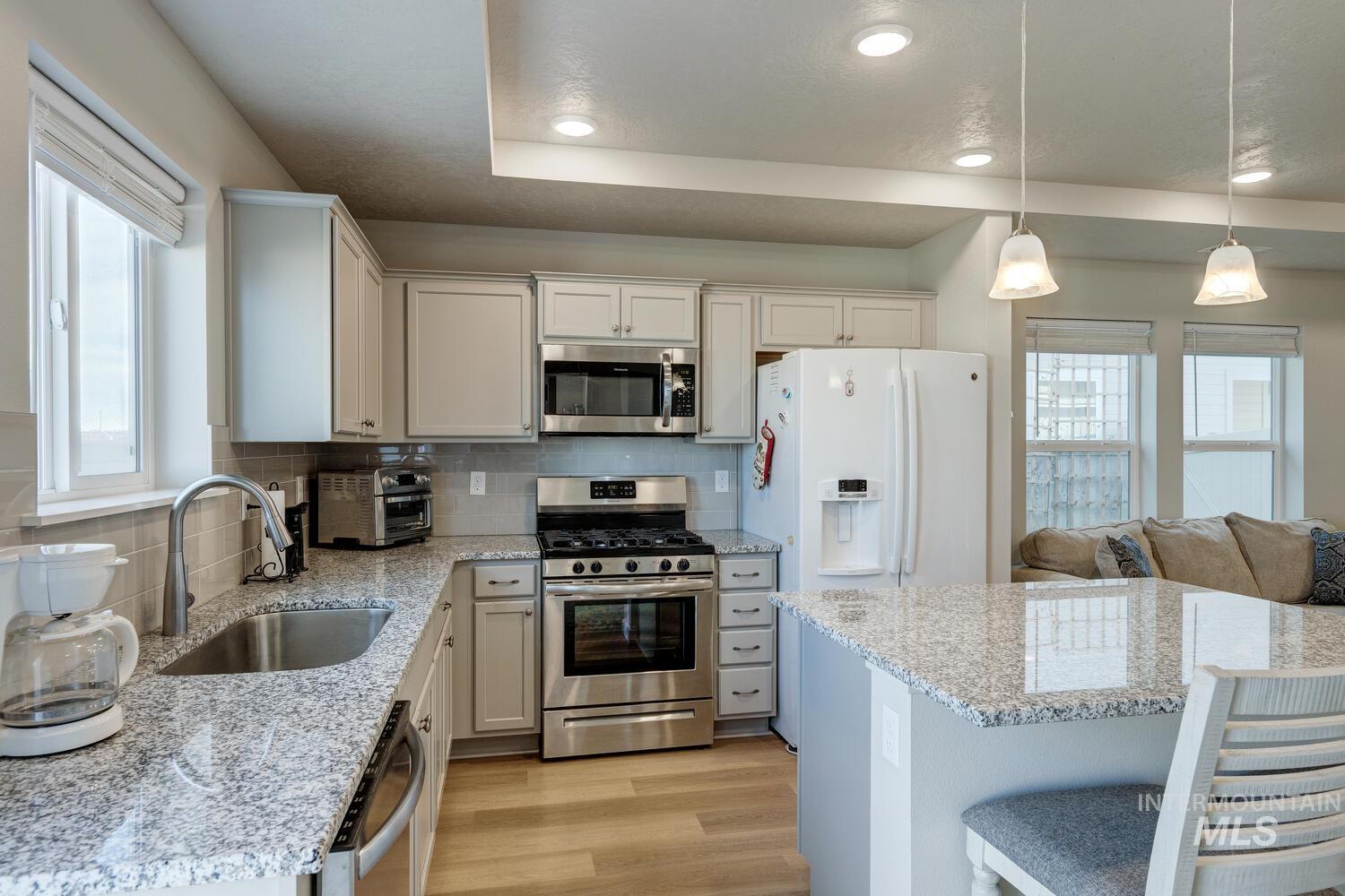 10194 Longtail Drive, Nampa, Idaho 83687, 3 Bedrooms, 2 Bathrooms, Residential For Sale, Price $400,000,MLS 98971741