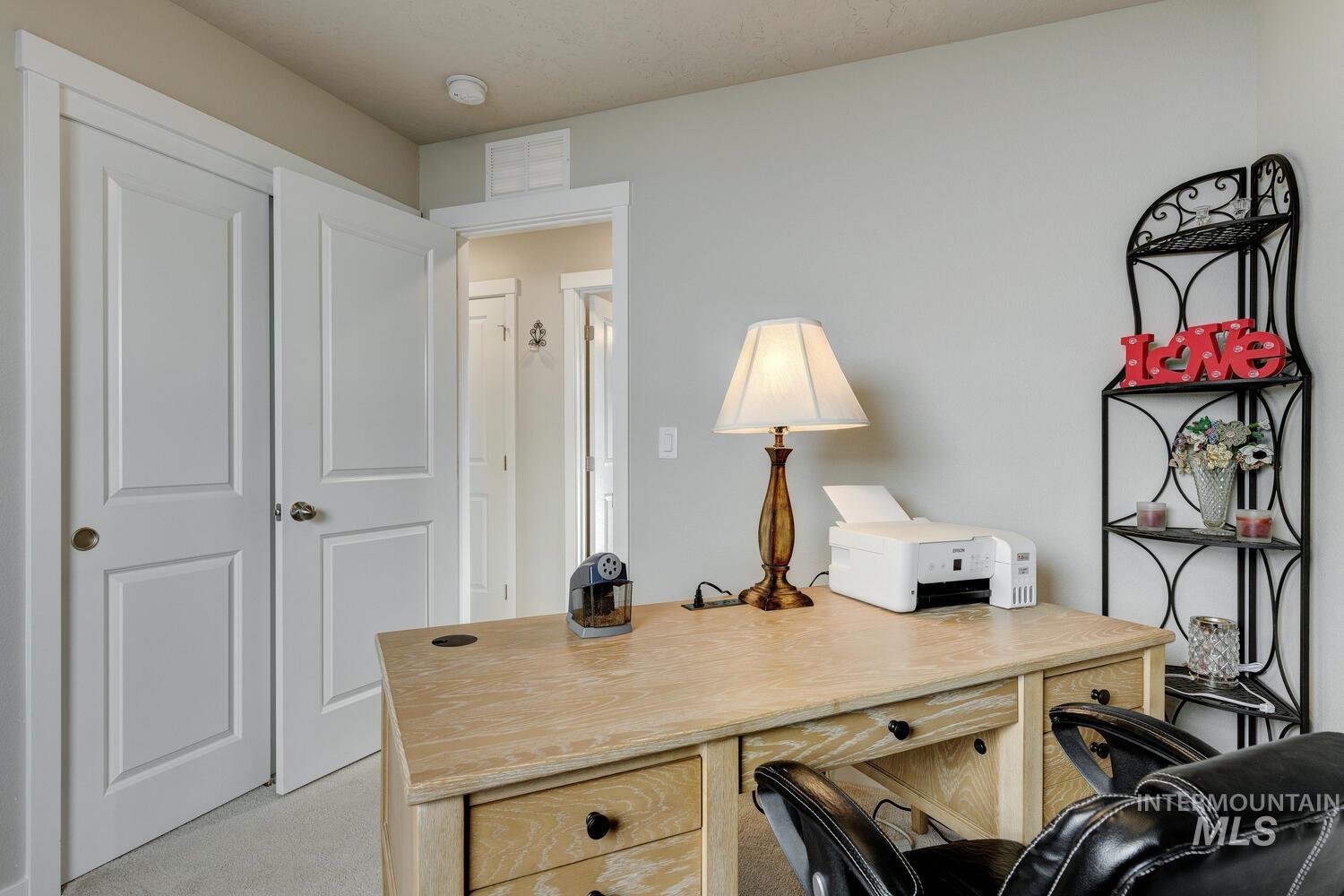 10194 Longtail Drive, Nampa, Idaho 83687, 3 Bedrooms, 2 Bathrooms, Residential For Sale, Price $400,000,MLS 98971741