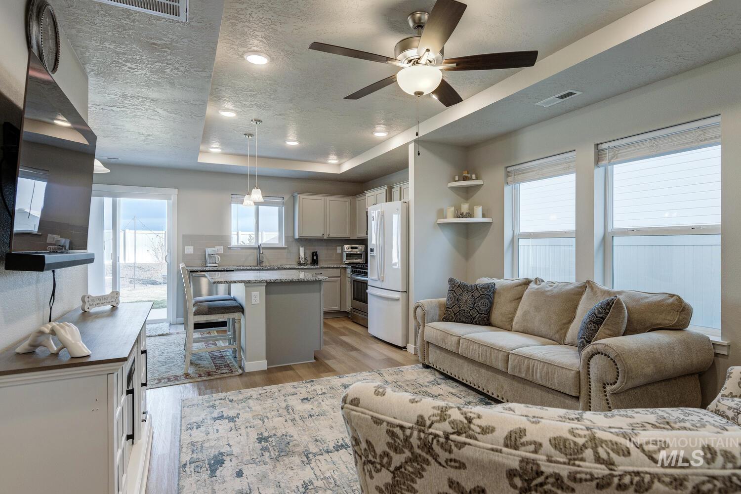 10194 Longtail Drive, Nampa, Idaho 83687, 3 Bedrooms, 2 Bathrooms, Residential For Sale, Price $400,000,MLS 98971741