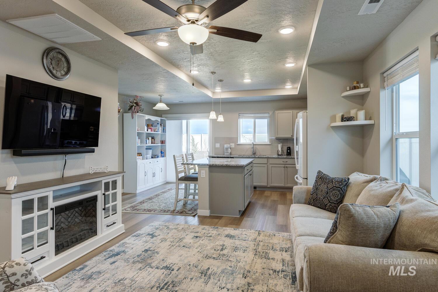 10194 Longtail Drive, Nampa, Idaho 83687, 3 Bedrooms, 2 Bathrooms, Residential For Sale, Price $400,000,MLS 98971741