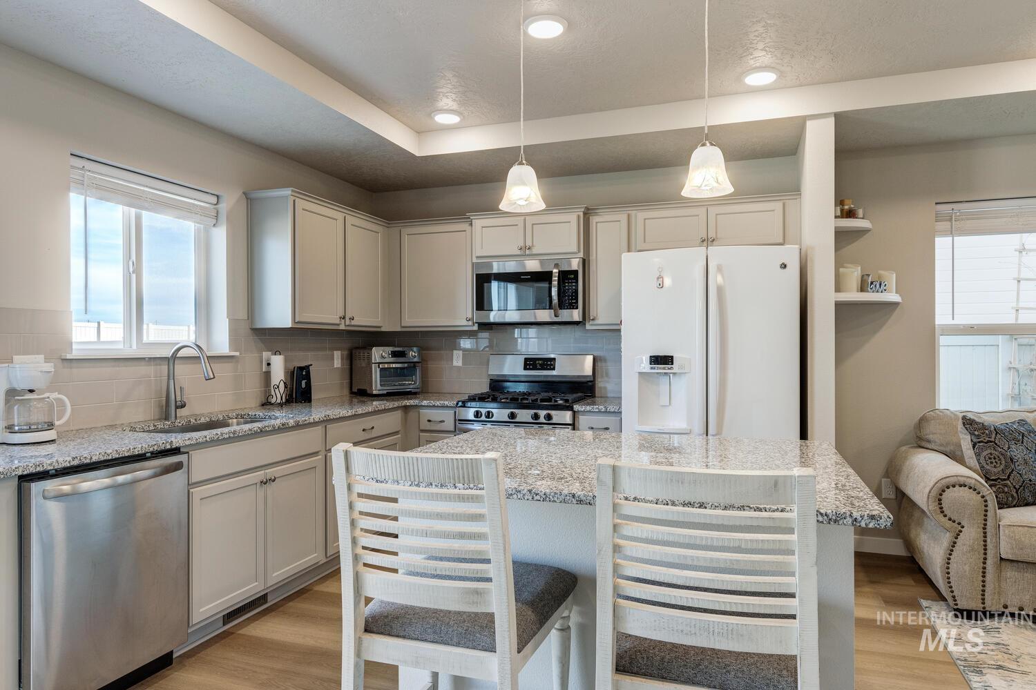 10194 Longtail Drive, Nampa, Idaho 83687, 3 Bedrooms, 2 Bathrooms, Residential For Sale, Price $400,000,MLS 98971741