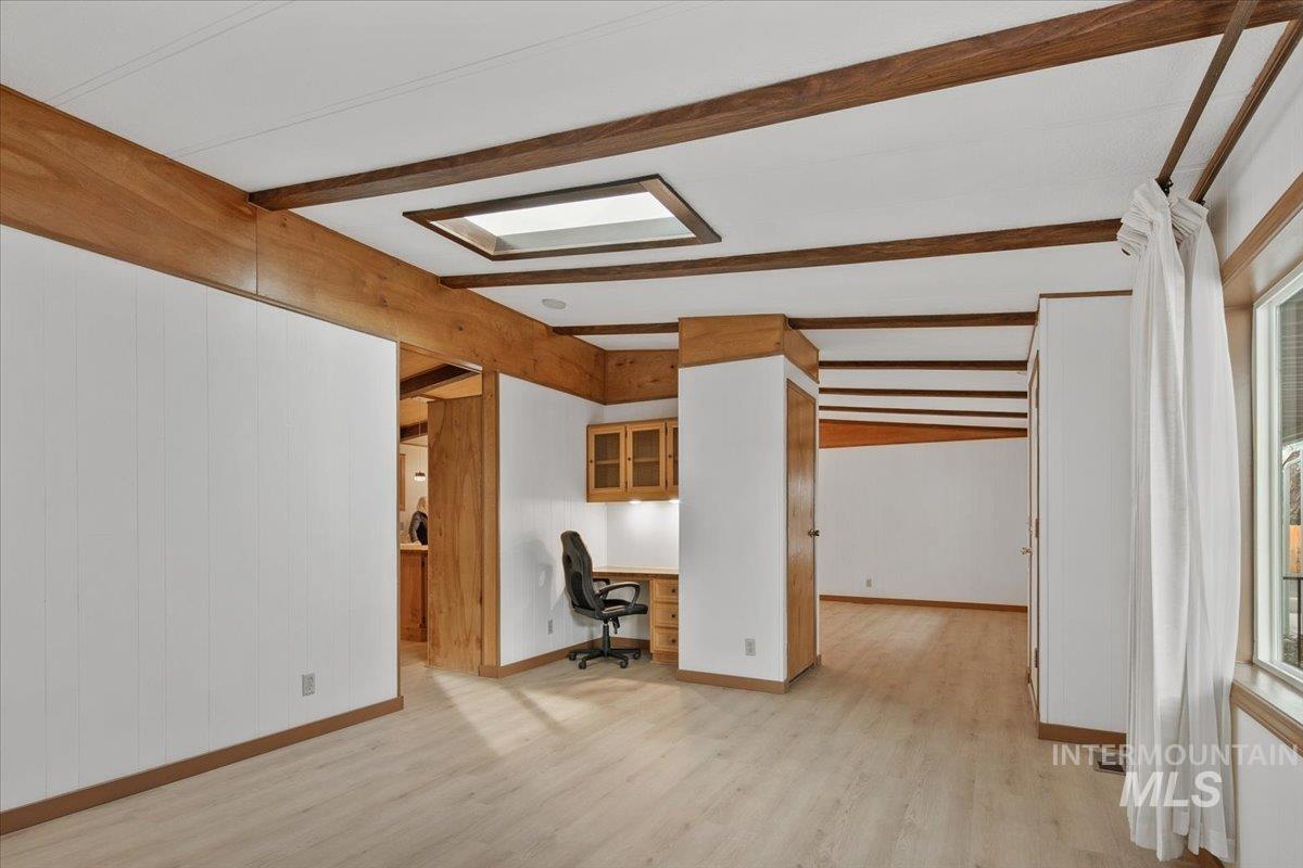 8001 N Roe, Boise, Idaho 84714, 3 Bedrooms, 2 Bathrooms, Residential For Sale, Price $182,000,MLS 98971742