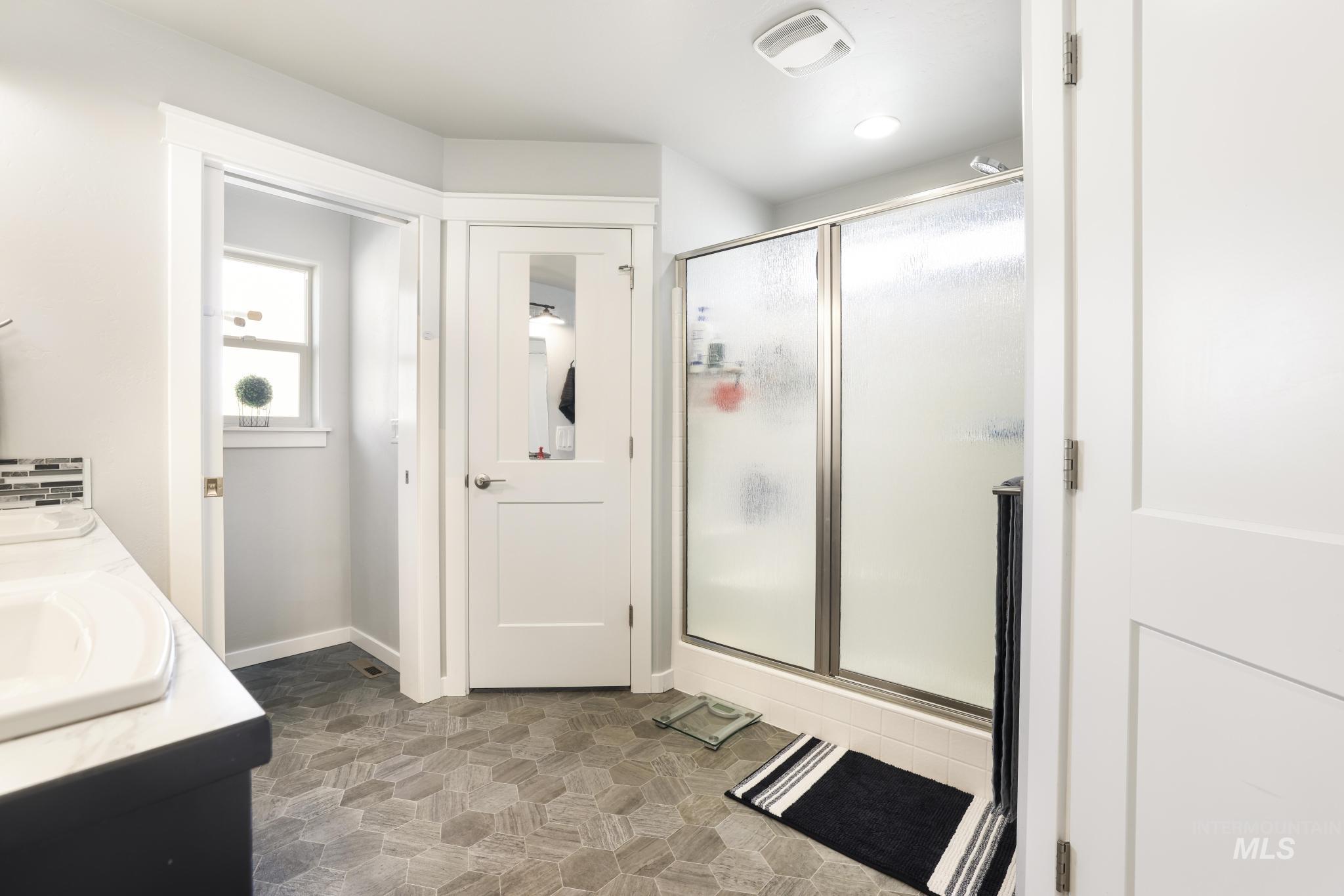 2396 Village St, Twin Falls, Idaho 83301, 3 Bedrooms, 2 Bathrooms, Residential For Sale, Price $440,000,MLS 98971743