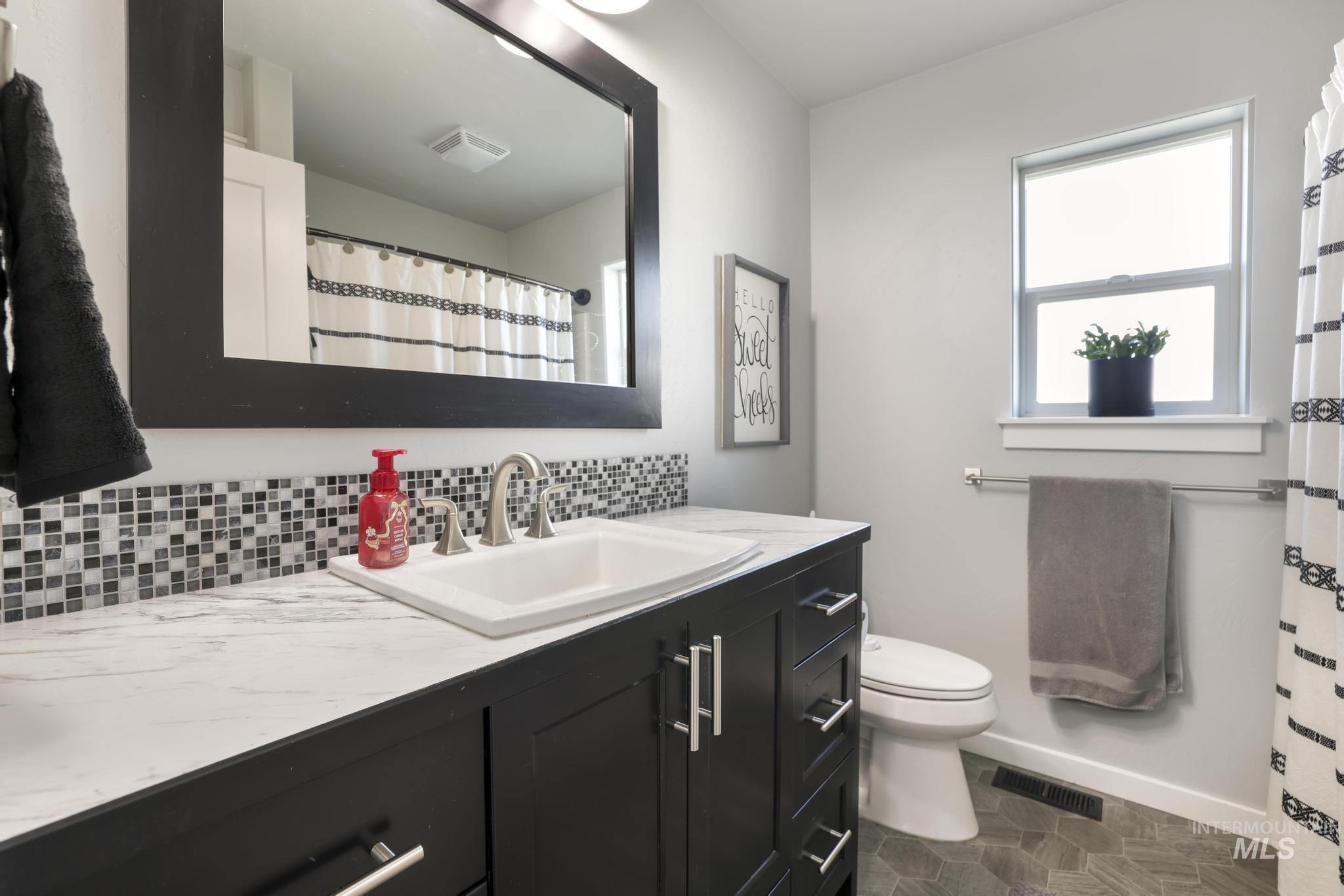 2396 Village St, Twin Falls, Idaho 83301, 3 Bedrooms, 2 Bathrooms, Residential For Sale, Price $440,000,MLS 98971743