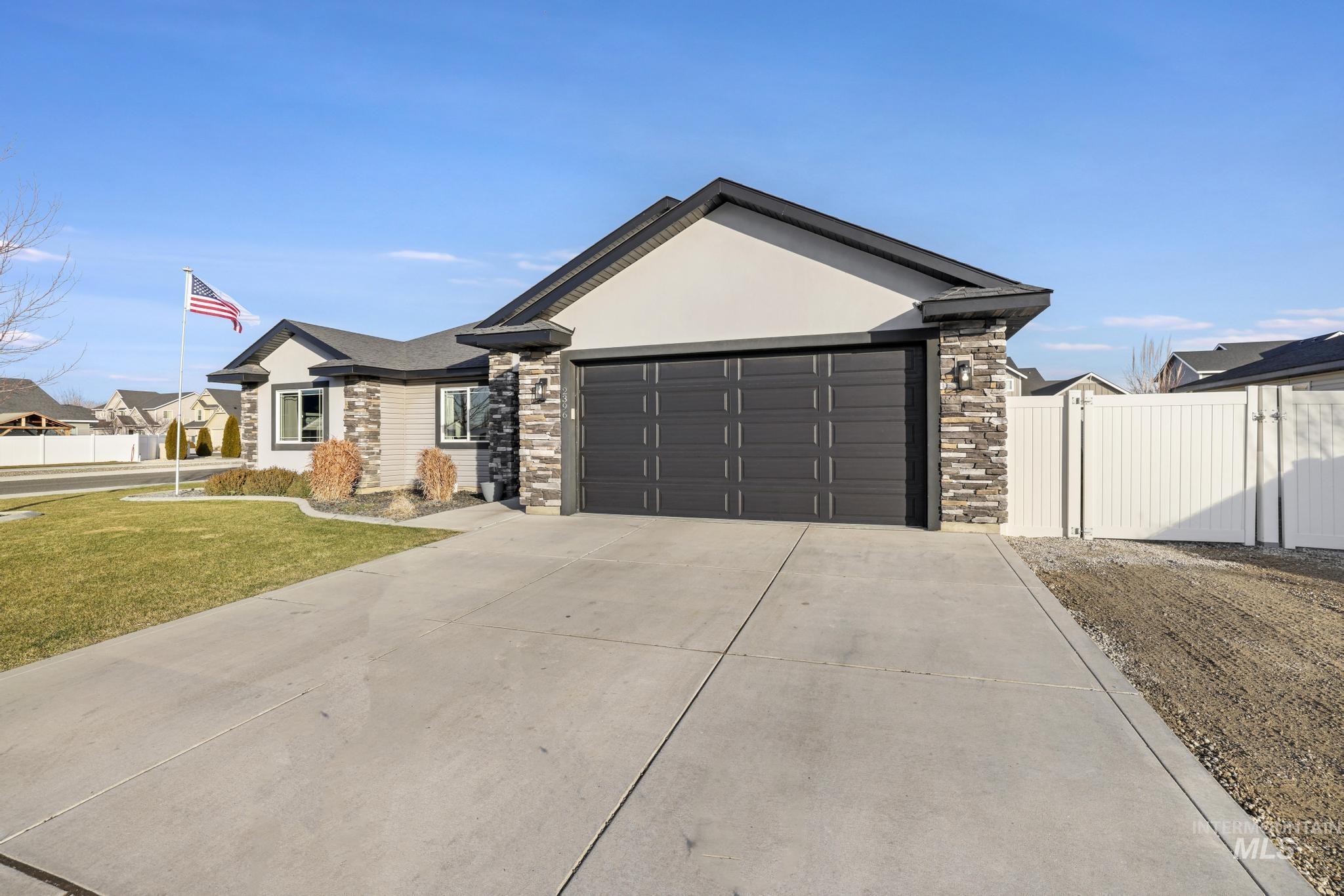 2396 Village St, Twin Falls, Idaho 83301, 3 Bedrooms, 2 Bathrooms, Residential For Sale, Price $440,000,MLS 98971743