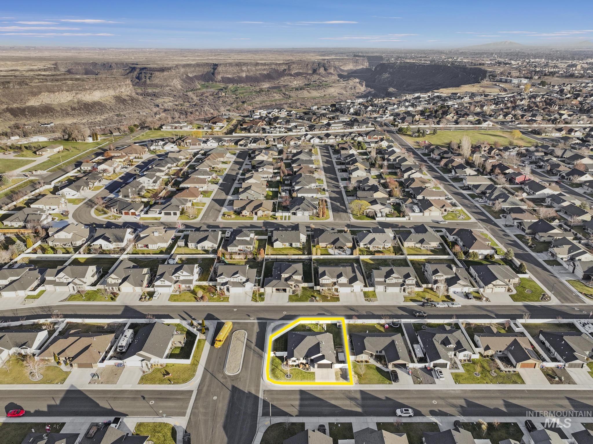 2396 Village St, Twin Falls, Idaho 83301, 3 Bedrooms, 2 Bathrooms, Residential For Sale, Price $440,000,MLS 98971743