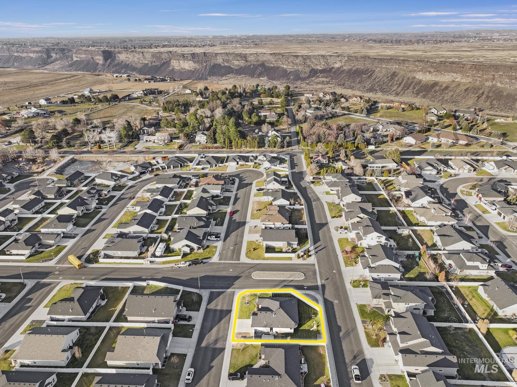 2396 Village St, Twin Falls, Idaho 83301, 3 Bedrooms, 2 Bathrooms, Residential For Sale, Price $440,000,MLS 98971743