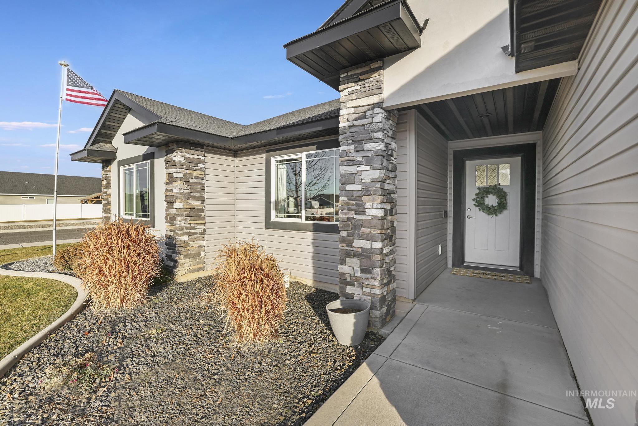 2396 Village St, Twin Falls, Idaho 83301, 3 Bedrooms, 2 Bathrooms, Residential For Sale, Price $440,000,MLS 98971743