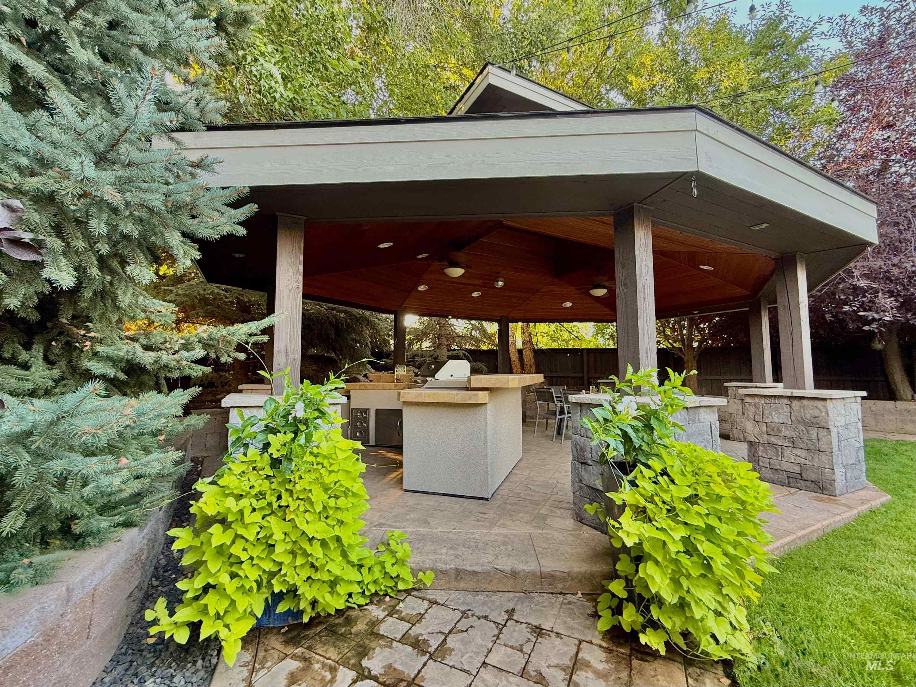 3811 W Miners Farm Ct., Boise, Idaho 83714, 4 Bedrooms, 3.5 Bathrooms, Residential For Sale, Price $1,730,000,MLS 98971744