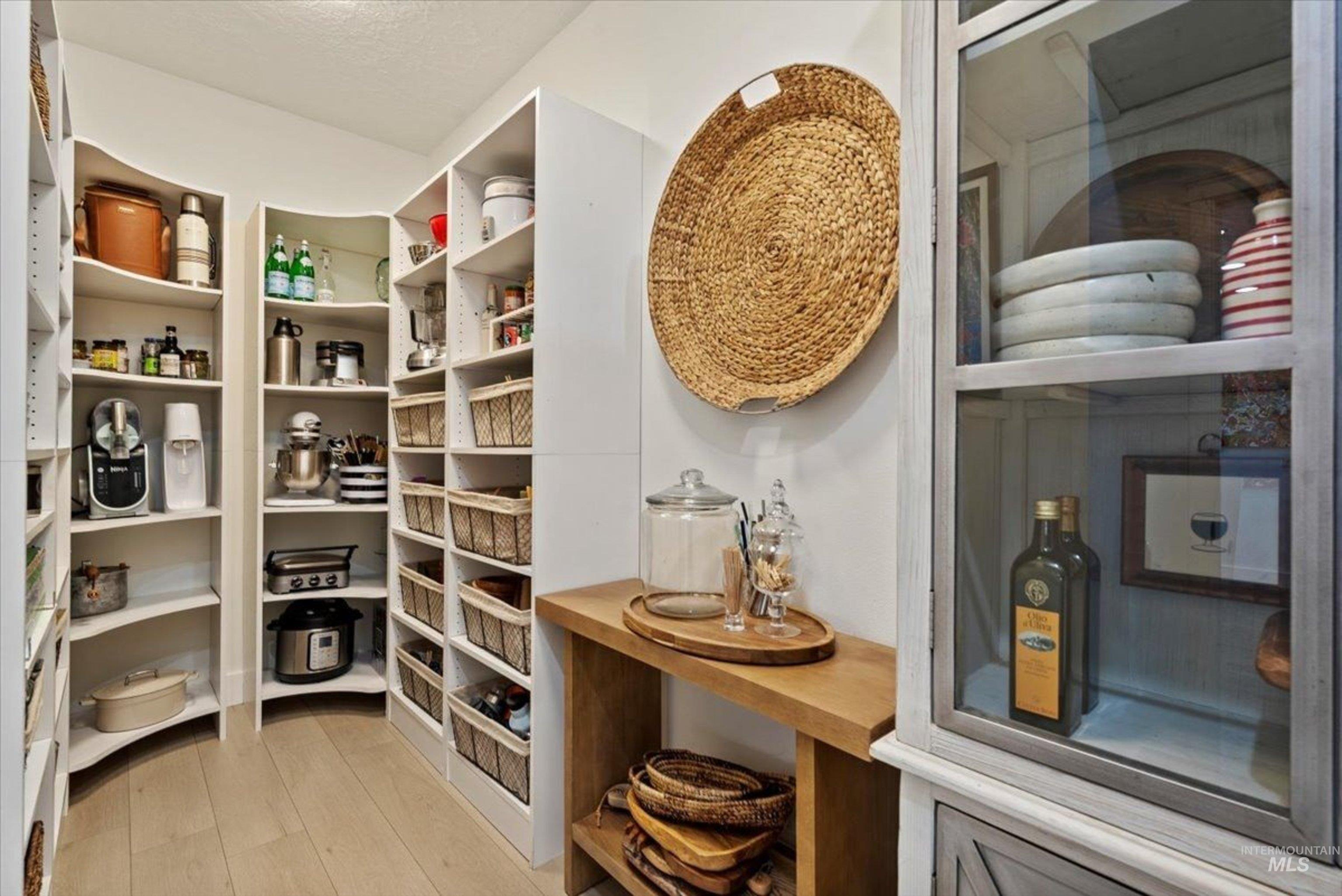 3811 W Miners Farm Ct., Boise, Idaho 83714, 4 Bedrooms, 3.5 Bathrooms, Residential For Sale, Price $1,599,000, 98971744