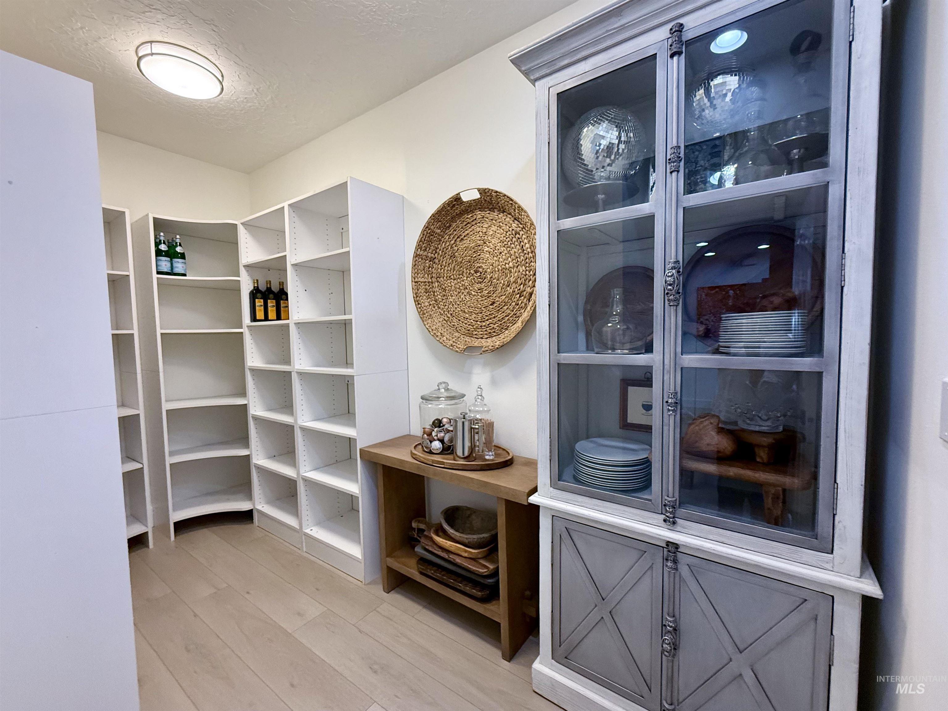 3811 W Miners Farm Ct., Boise, Idaho 83714, 4 Bedrooms, 3.5 Bathrooms, Residential For Sale, Price $1,730,000,MLS 98971744