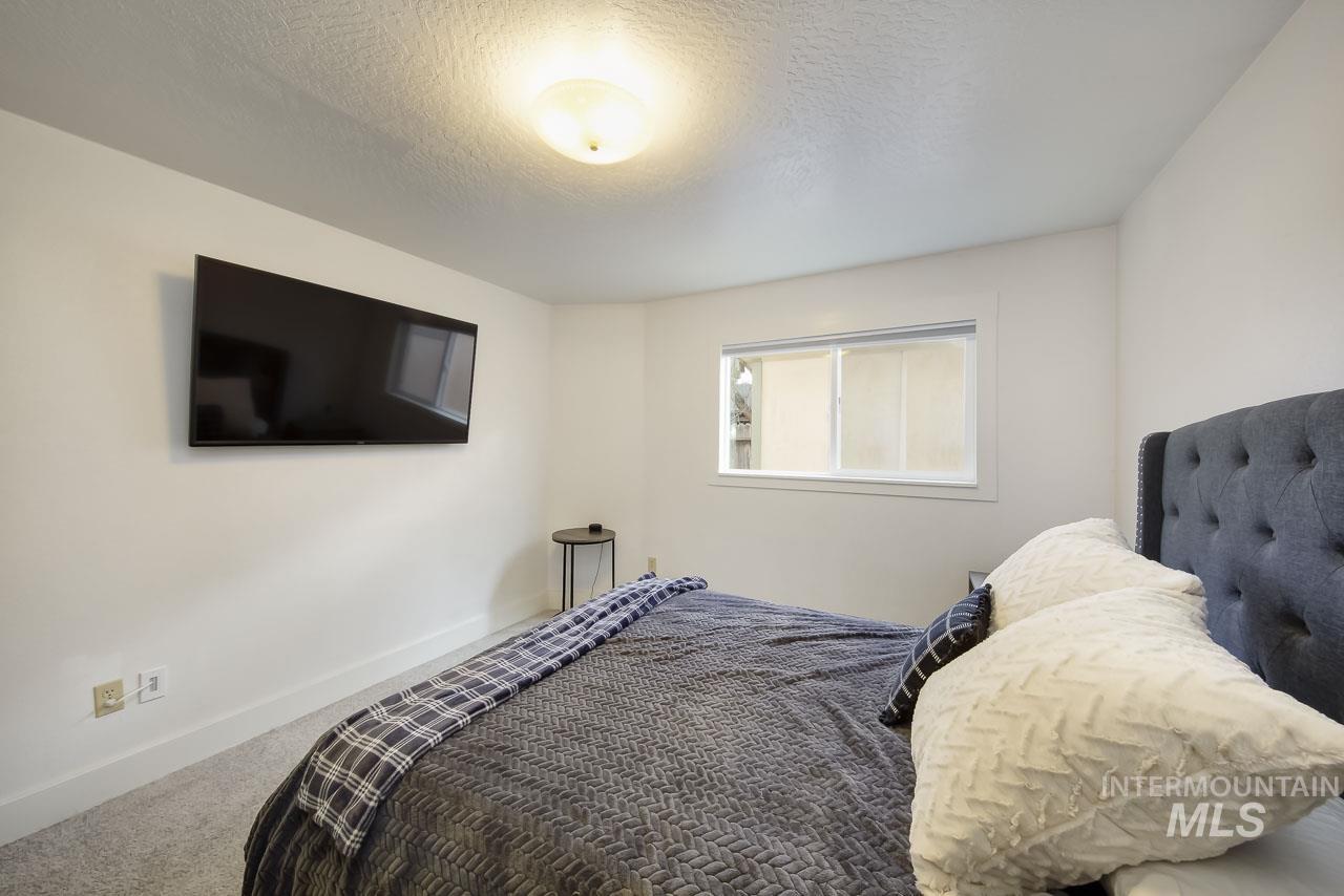 1338 W Sandalwood Dr, Meridian, Idaho 83646, 2 Bedrooms, 1 Bathroom, Residential For Sale, Price $339,900,MLS 98971746