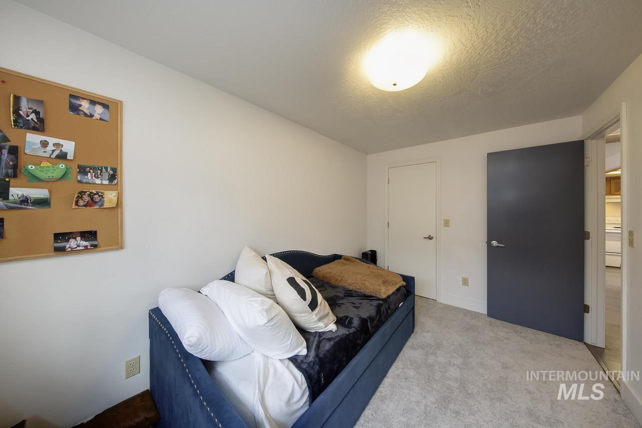 1338 W Sandalwood Dr, Meridian, Idaho 83646, 2 Bedrooms, 1 Bathroom, Residential For Sale, Price $339,900,MLS 98971746