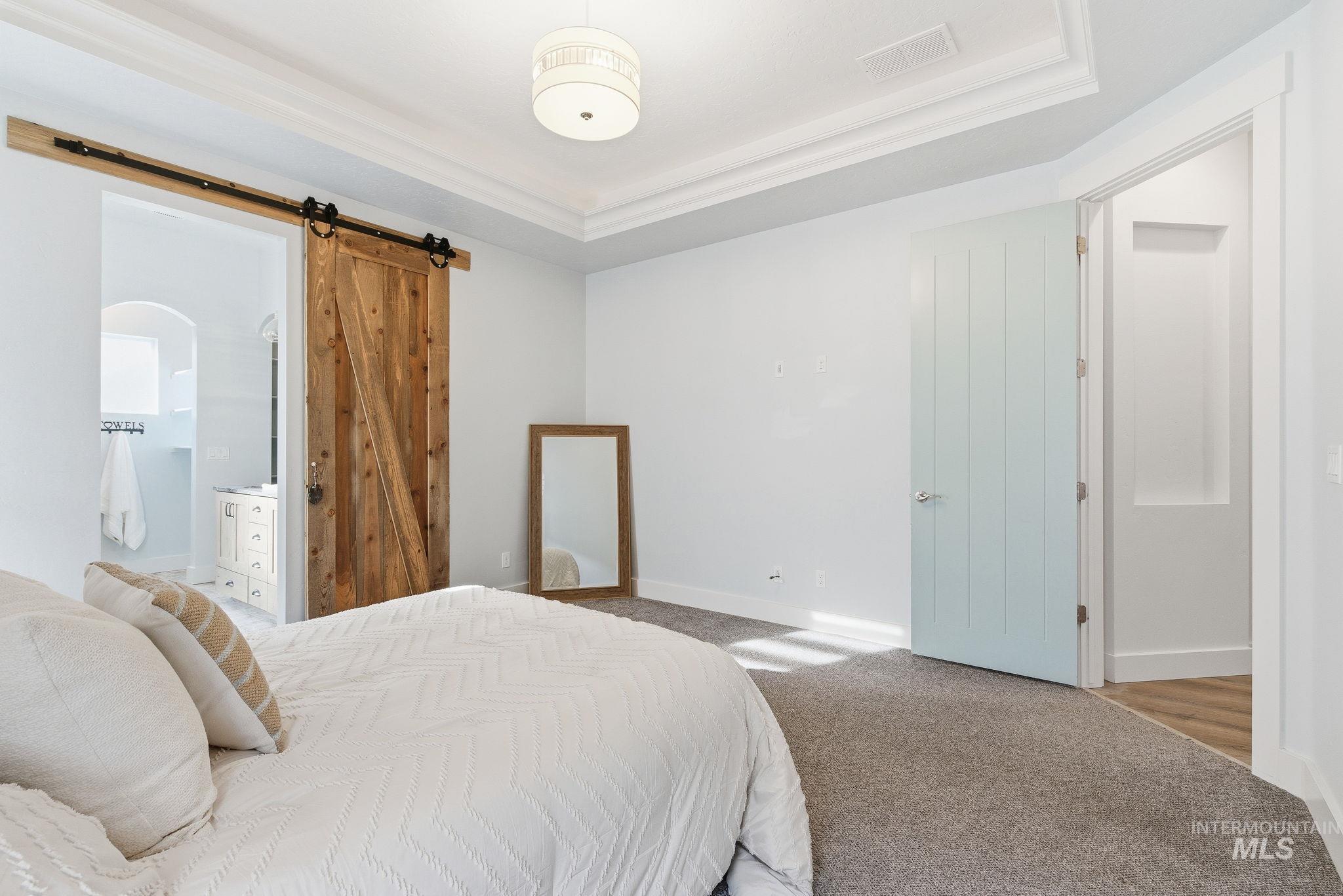 1013 Radiant Ridge, Meridian, Idaho 83642, 3 Bedrooms, 2 Bathrooms, Residential For Sale, Price $615,000,MLS 98971747