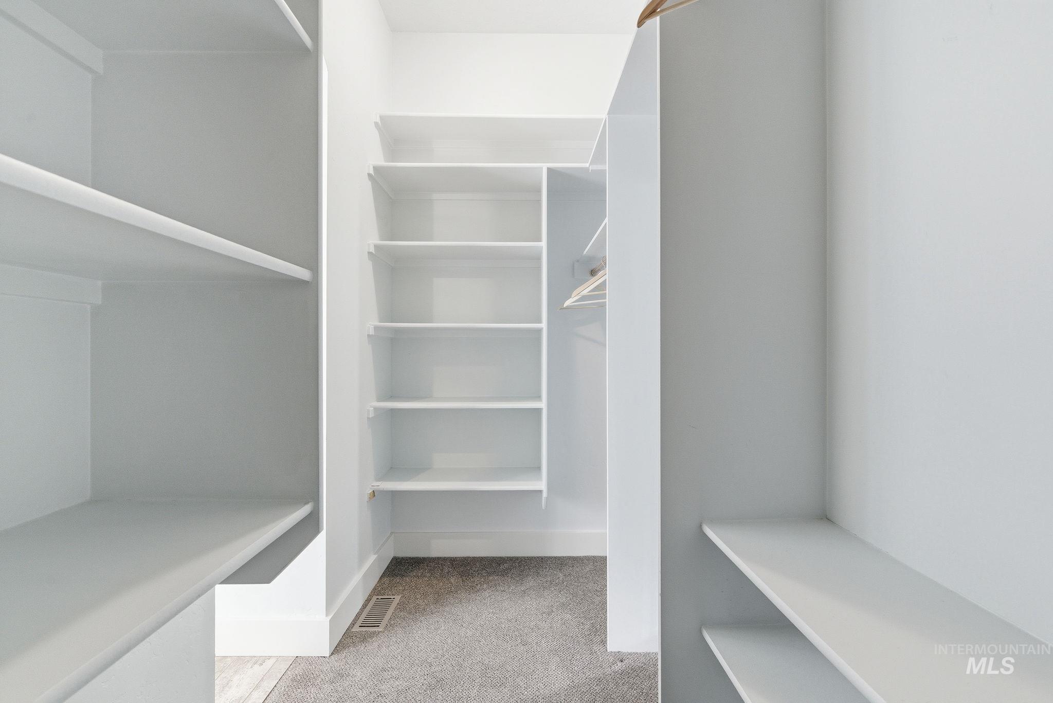 1013 Radiant Ridge, Meridian, Idaho 83642, 3 Bedrooms, 2 Bathrooms, Residential For Sale, Price $615,000,MLS 98971747