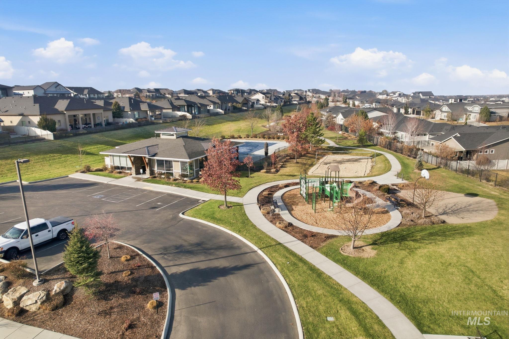 1013 Radiant Ridge, Meridian, Idaho 83642, 3 Bedrooms, 2 Bathrooms, Residential For Sale, Price $615,000,MLS 98971747