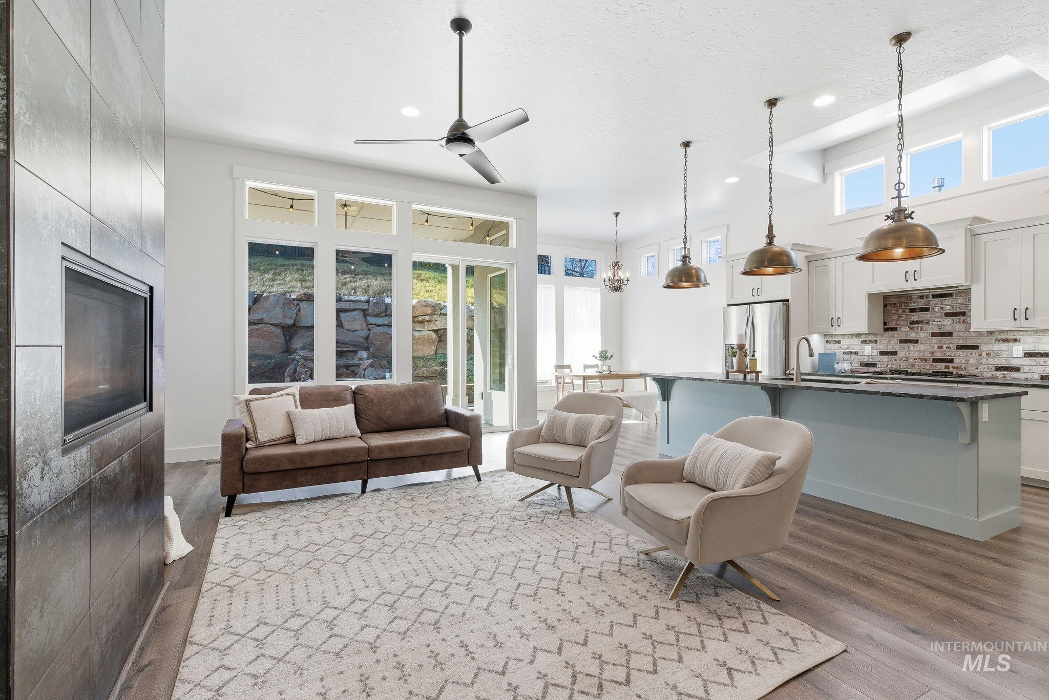 1013 Radiant Ridge, Meridian, Idaho 83642, 3 Bedrooms, 2 Bathrooms, Residential For Sale, Price $615,000,MLS 98971747