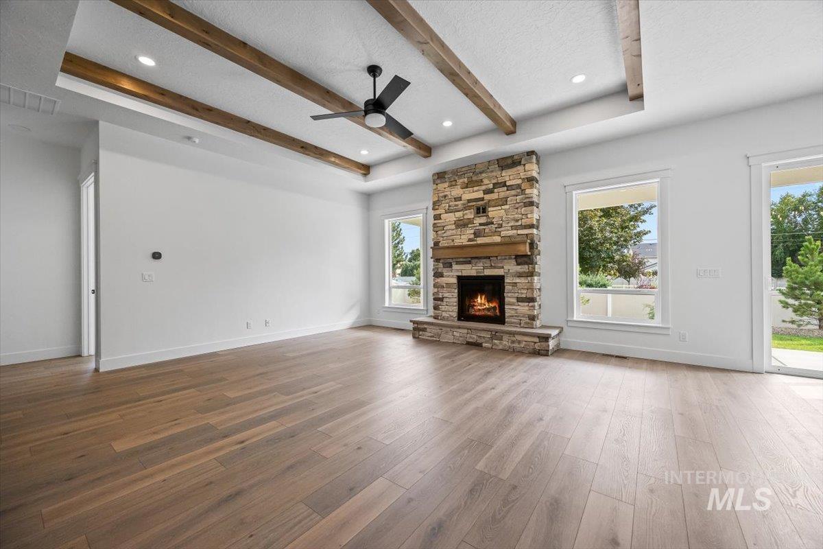 1985 W Pond Stone, Meridian, Idaho 83646, 4 Bedrooms, 3 Bathrooms, Residential For Sale, Price $749,800,MLS 98971749