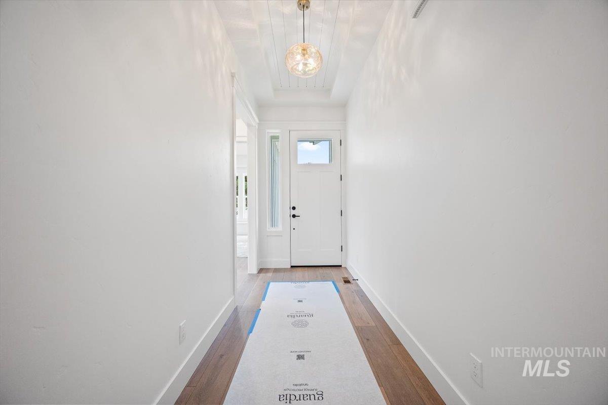 1985 W Pond Stone, Meridian, Idaho 83646, 4 Bedrooms, 3 Bathrooms, Residential For Sale, Price $749,800,MLS 98971749