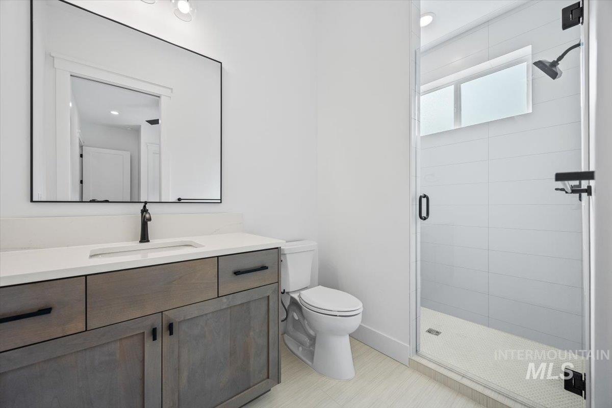 1985 W Pond Stone, Meridian, Idaho 83646, 4 Bedrooms, 3 Bathrooms, Residential For Sale, Price $749,800,MLS 98971749