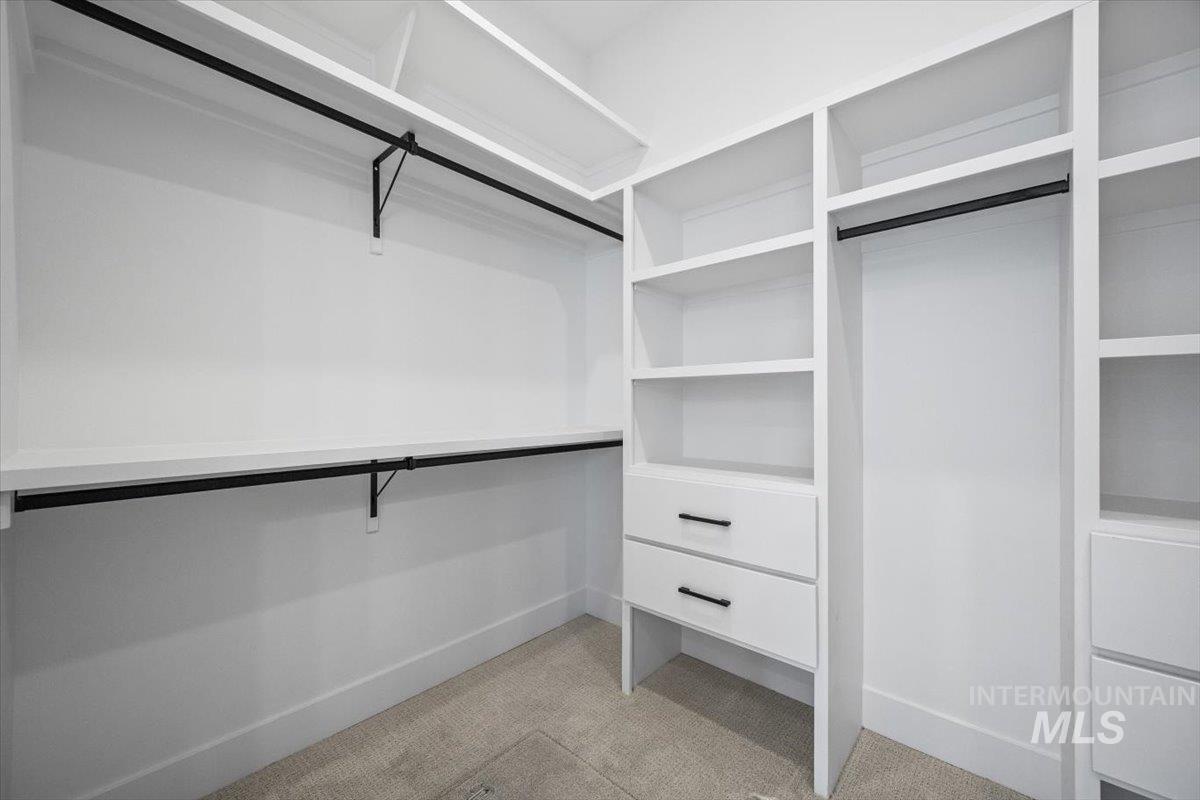 1985 W Pond Stone, Meridian, Idaho 83646, 4 Bedrooms, 3 Bathrooms, Residential For Sale, Price $749,800,MLS 98971749