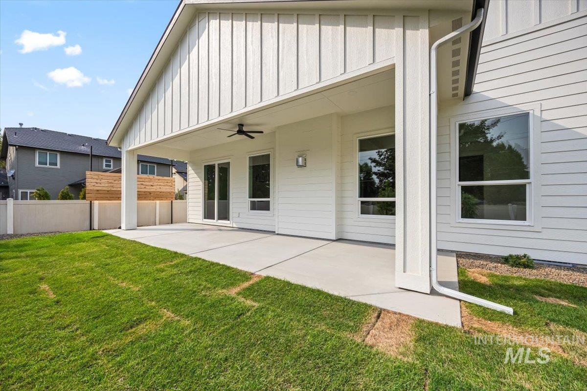 1985 W Pond Stone, Meridian, Idaho 83646, 4 Bedrooms, 3 Bathrooms, Residential For Sale, Price $749,800,MLS 98971749