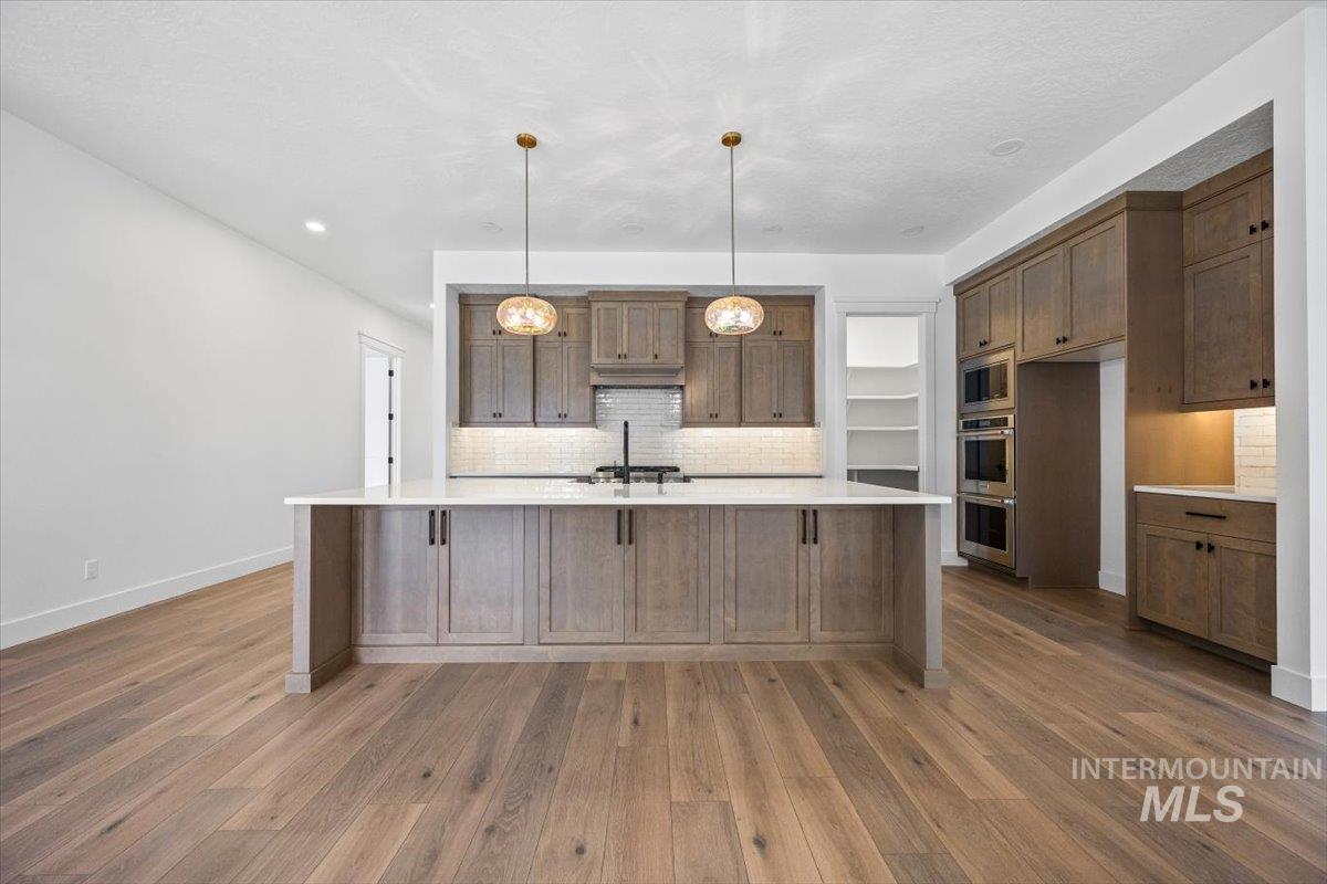 1985 W Pond Stone, Meridian, Idaho 83646, 4 Bedrooms, 3 Bathrooms, Residential For Sale, Price $749,800,MLS 98971749