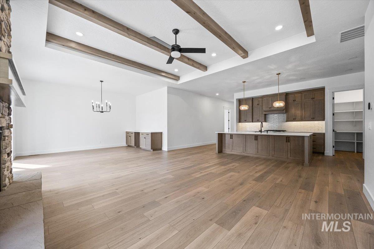 1985 W Pond Stone, Meridian, Idaho 83646, 4 Bedrooms, 3 Bathrooms, Residential For Sale, Price $749,800,MLS 98971749