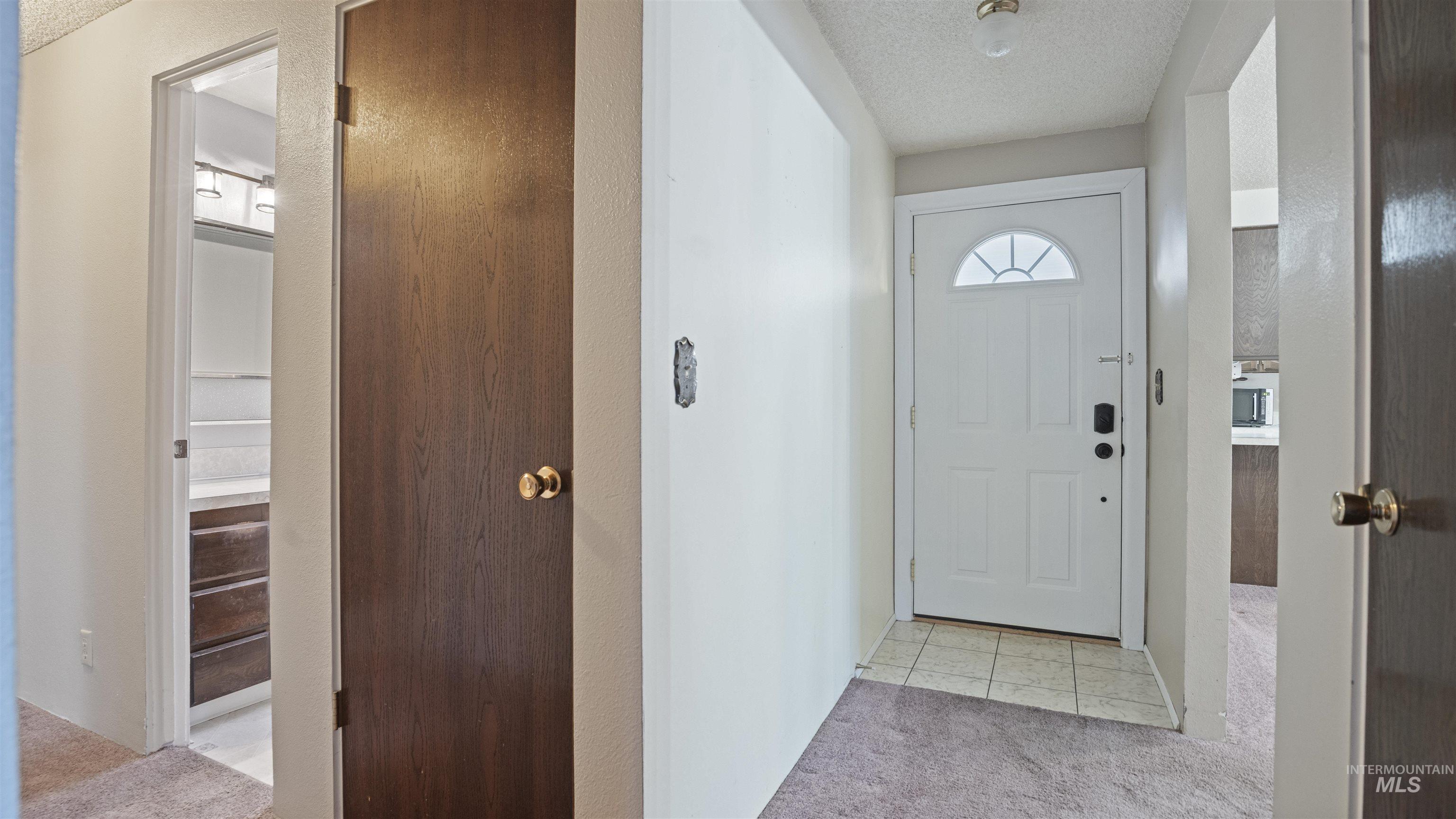 945 N 11th East, Mountain Home, Idaho 83647, 3 Bedrooms, 1.5 Bathrooms, Residential For Sale, Price $249,900,MLS 98971750