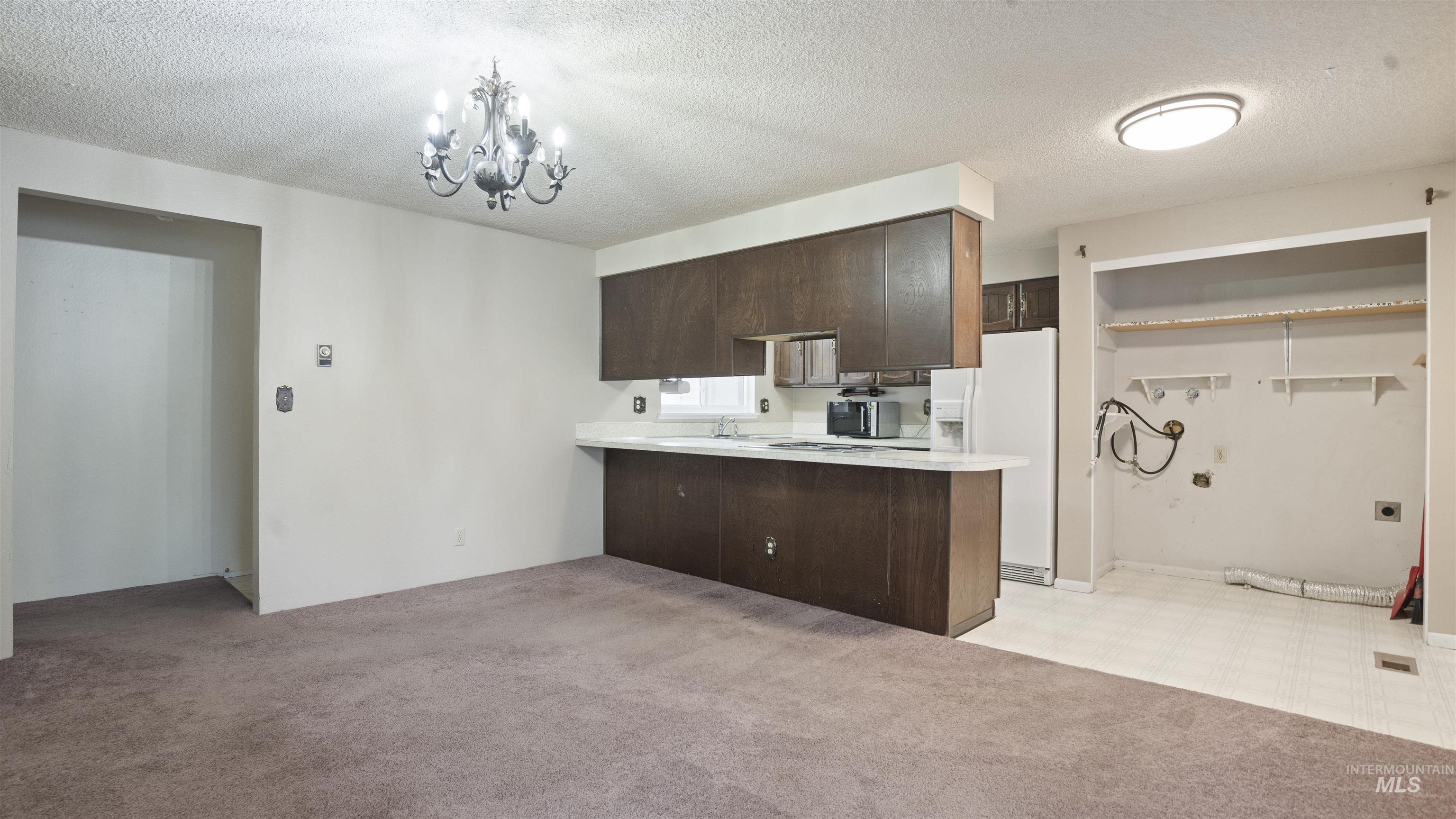 945 N 11th East, Mountain Home, Idaho 83647, 3 Bedrooms, 1.5 Bathrooms, Residential For Sale, Price $249,900,MLS 98971750