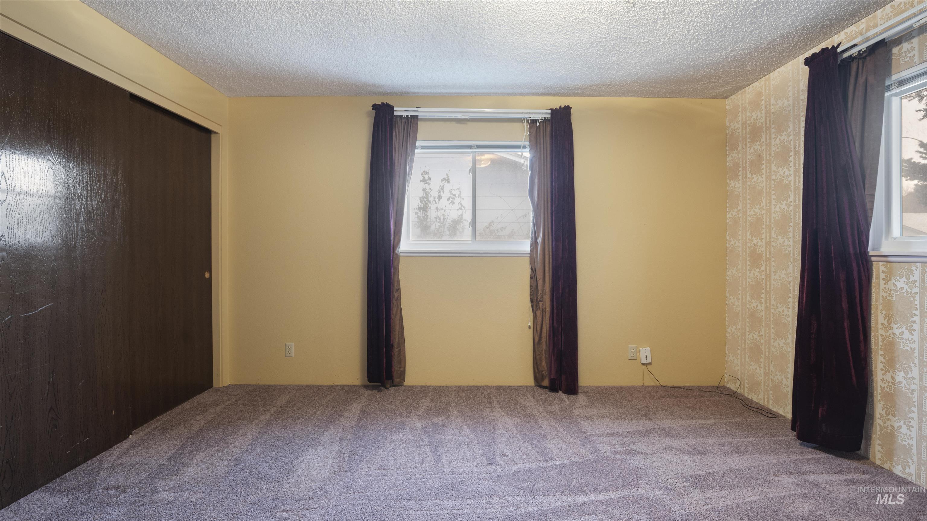 945 N 11th East, Mountain Home, Idaho 83647, 3 Bedrooms, 1.5 Bathrooms, Residential For Sale, Price $249,900,MLS 98971750