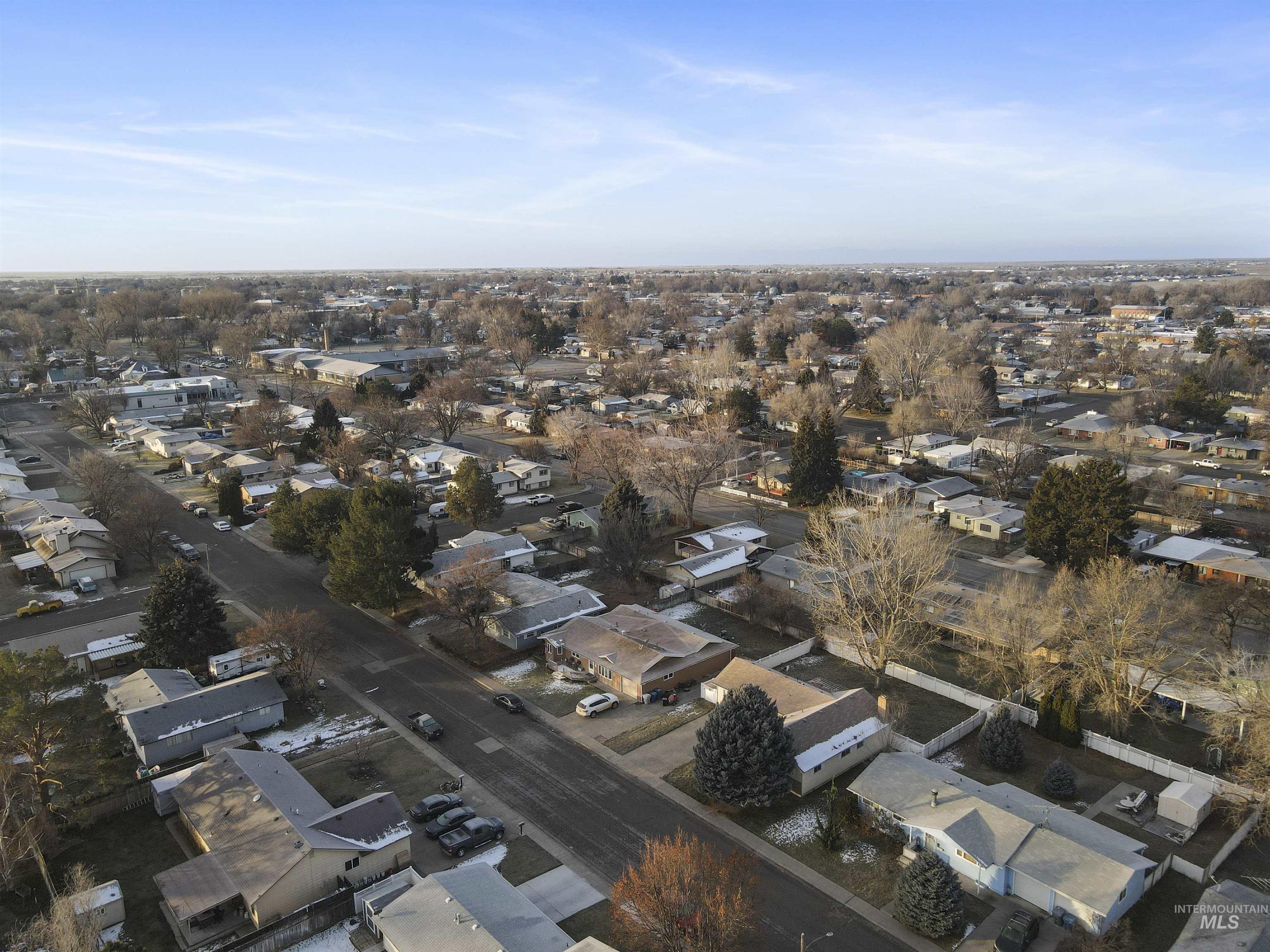 945 N 11th East, Mountain Home, Idaho 83647, 3 Bedrooms, 1.5 Bathrooms, Residential For Sale, Price $249,900,MLS 98971750