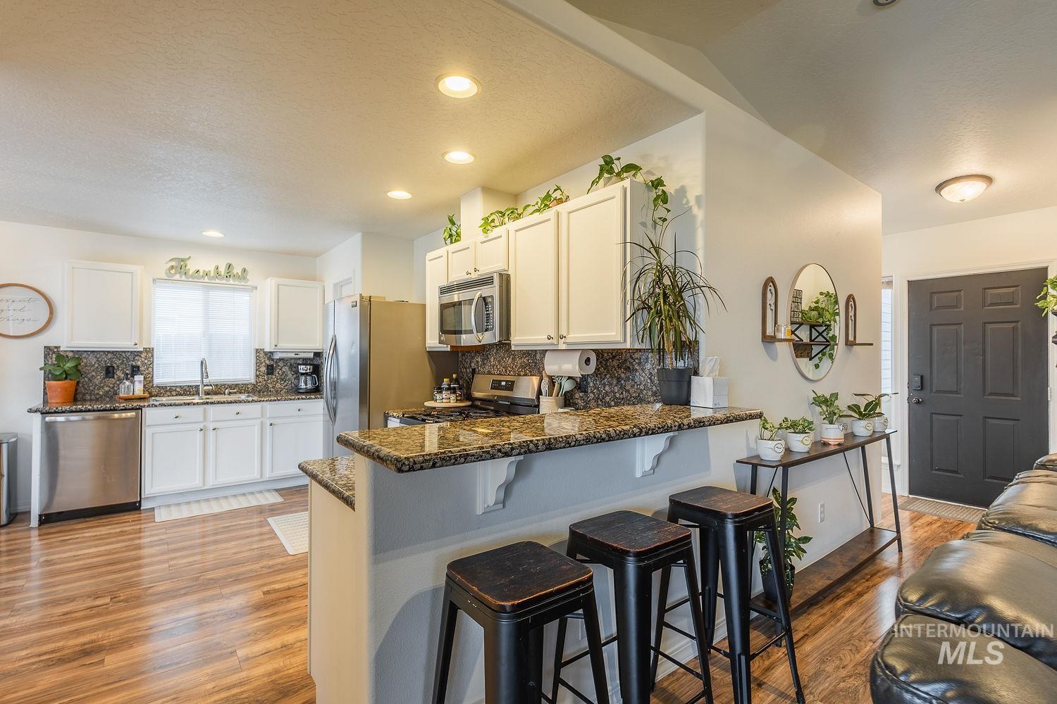 1922 Hasbrook St, Caldwell, Idaho 83607, 3 Bedrooms, 2 Bathrooms, Residential For Sale, Price $354,999,MLS 98971752