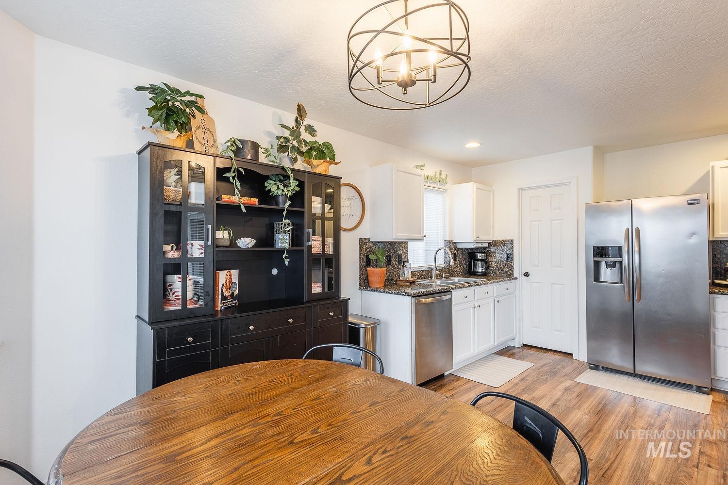 1922 Hasbrook St, Caldwell, Idaho 83607, 3 Bedrooms, 2 Bathrooms, Residential For Sale, Price $354,999,MLS 98971752