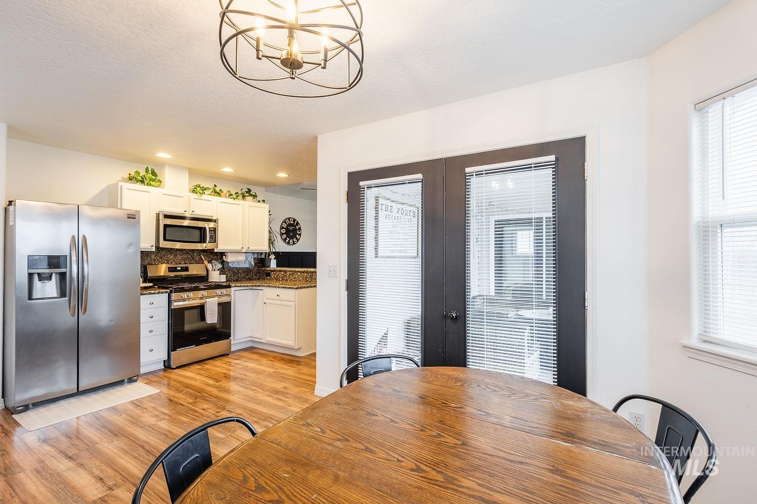 1922 Hasbrook St, Caldwell, Idaho 83607, 3 Bedrooms, 2 Bathrooms, Residential For Sale, Price $354,999,MLS 98971752