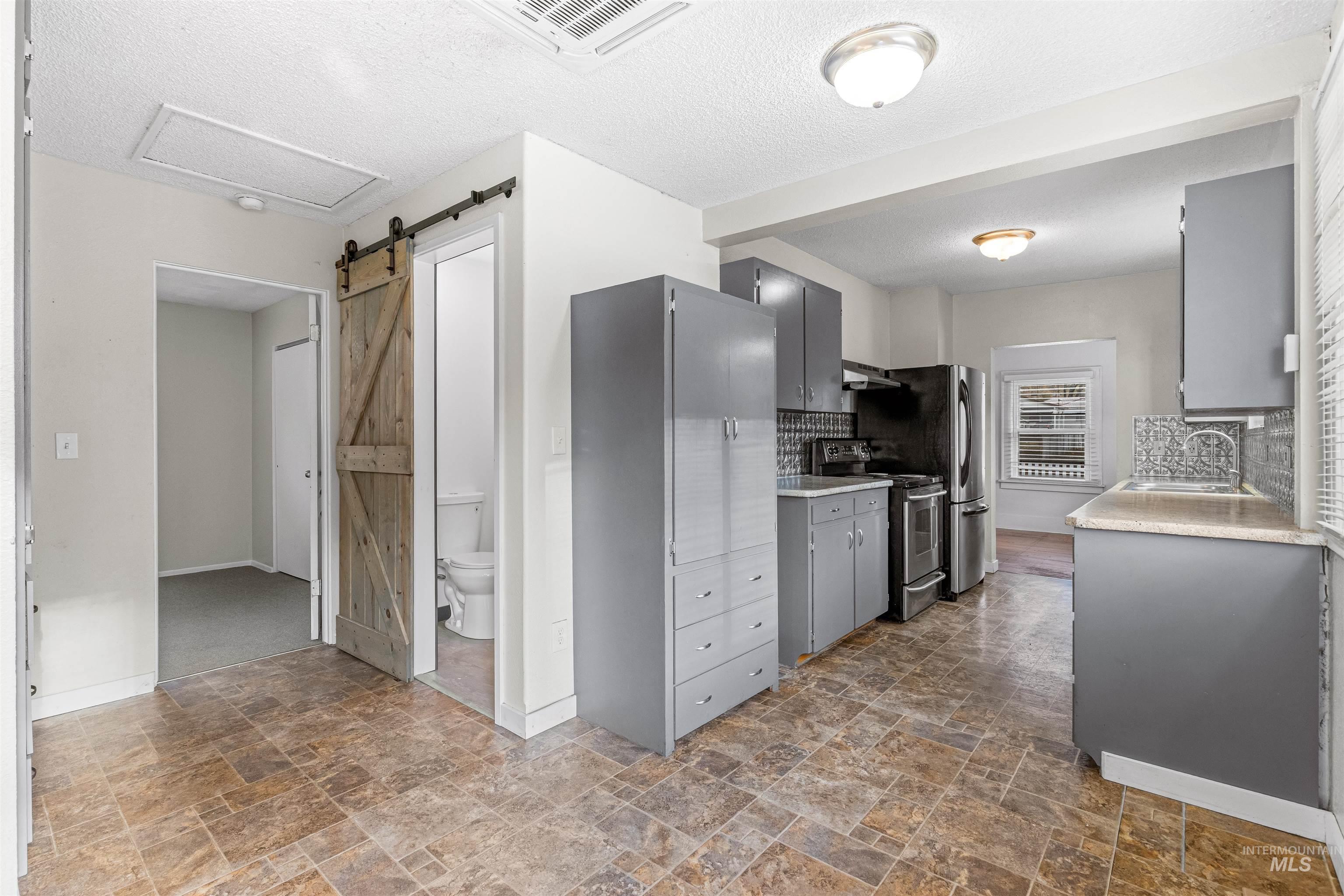 215 N F St, Orofino, Idaho 83544, 2 Bedrooms, 1.5 Bathrooms, Residential For Sale, Price $249,000,MLS 98971754