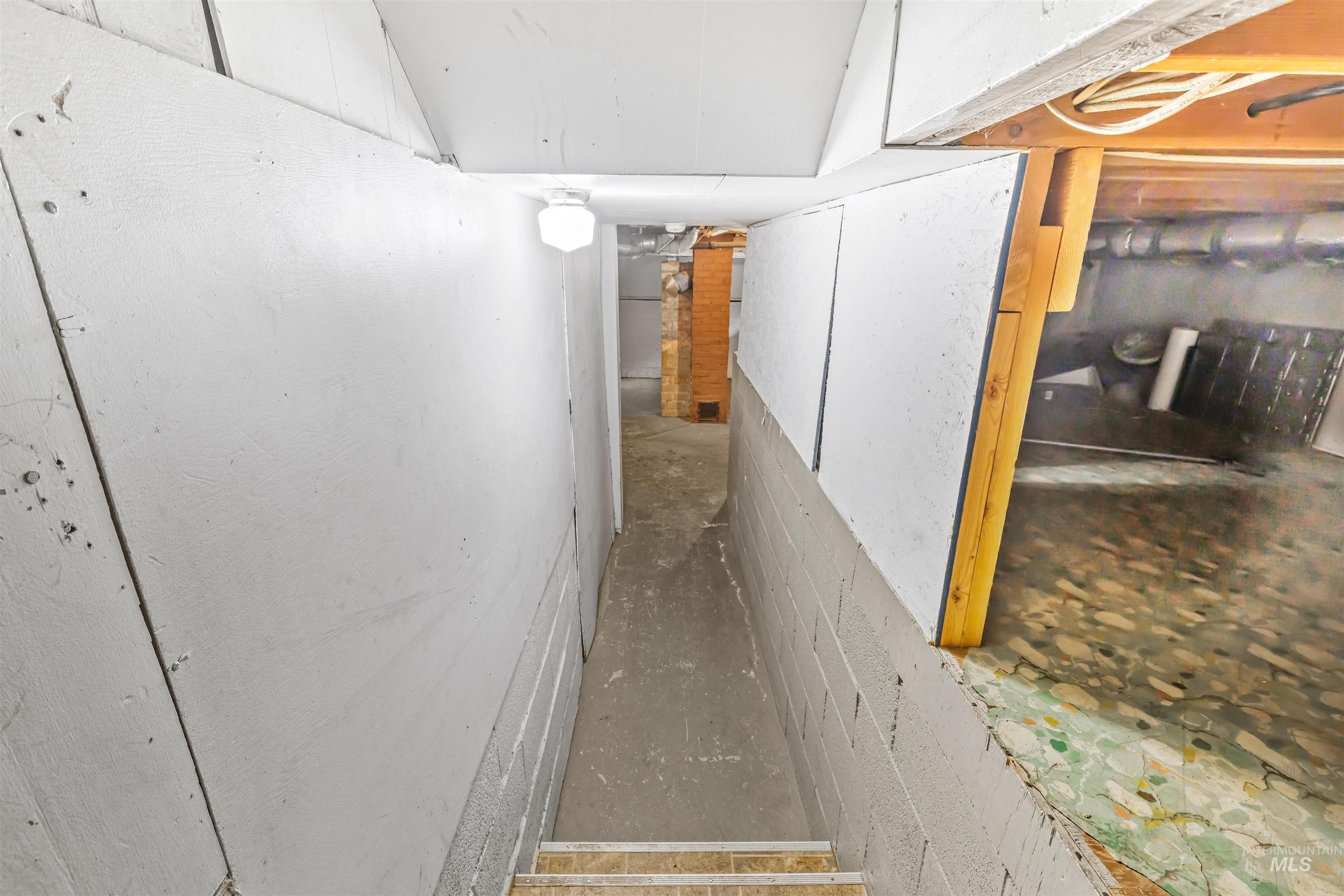 215 N F St, Orofino, Idaho 83544, 2 Bedrooms, 1.5 Bathrooms, Residential For Sale, Price $249,000,MLS 98971754