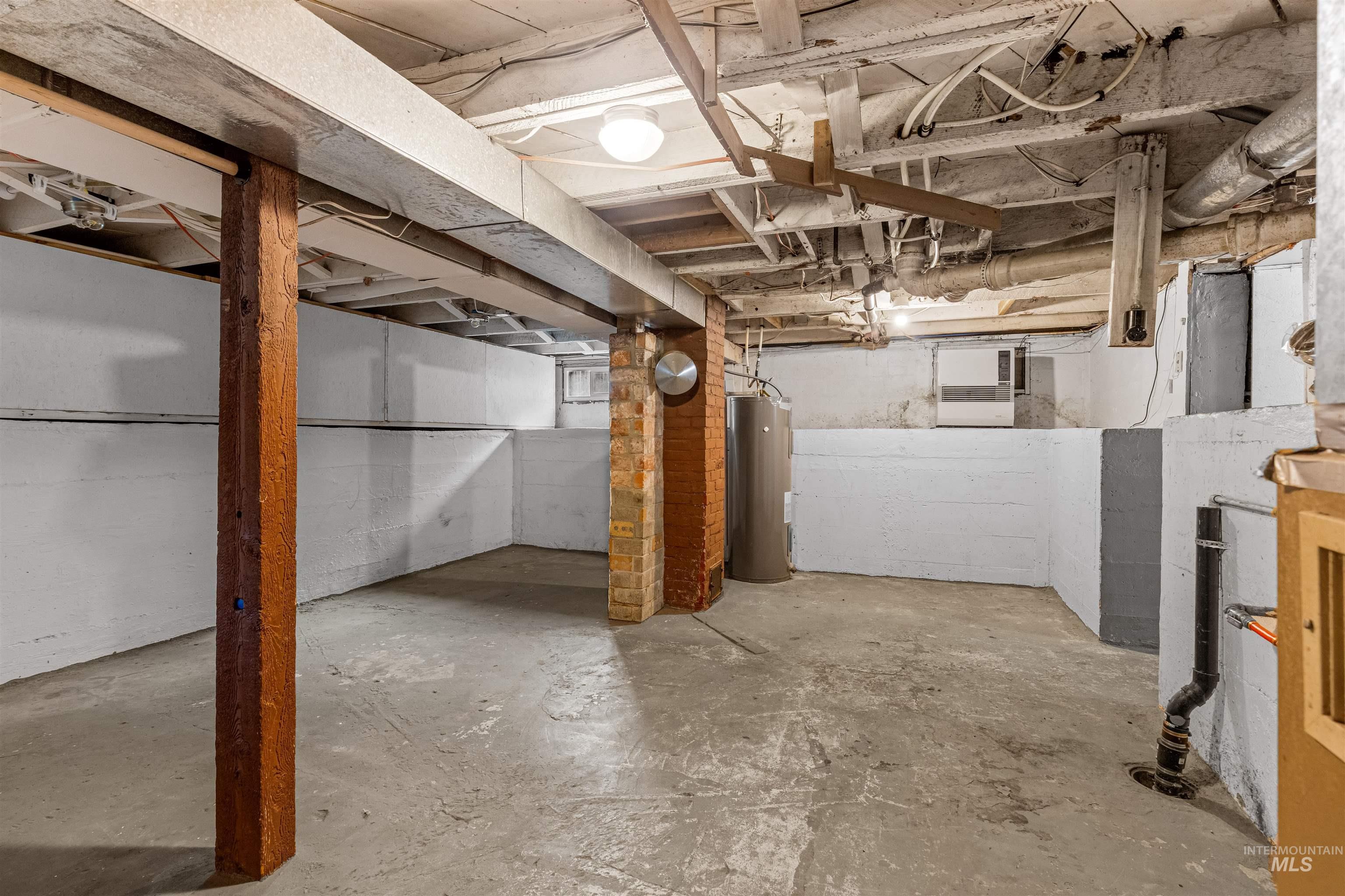 215 N F St, Orofino, Idaho 83544, 2 Bedrooms, 1.5 Bathrooms, Residential For Sale, Price $249,000,MLS 98971754