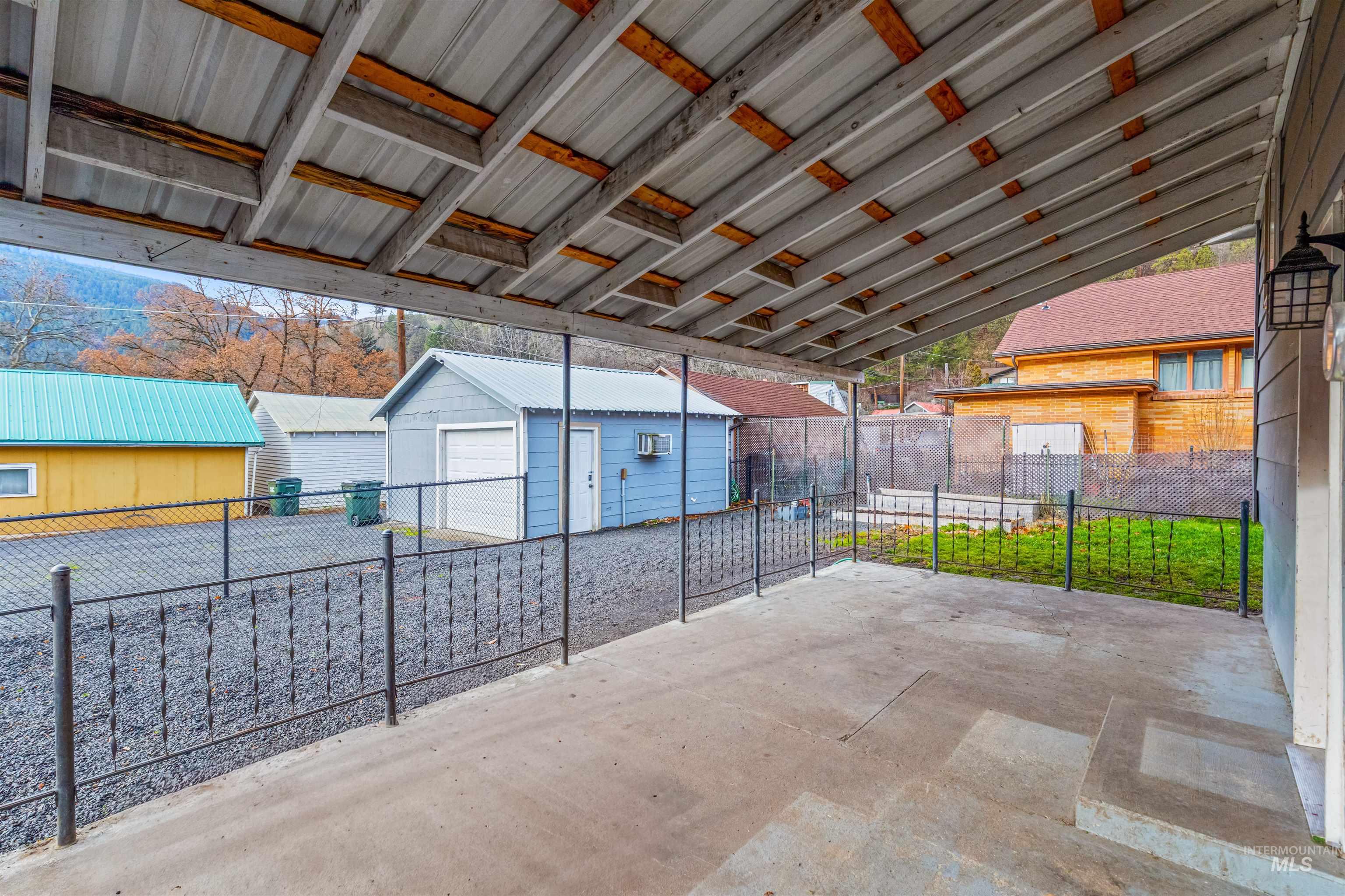 215 N F St, Orofino, Idaho 83544, 2 Bedrooms, 1.5 Bathrooms, Residential For Sale, Price $249,000,MLS 98971754