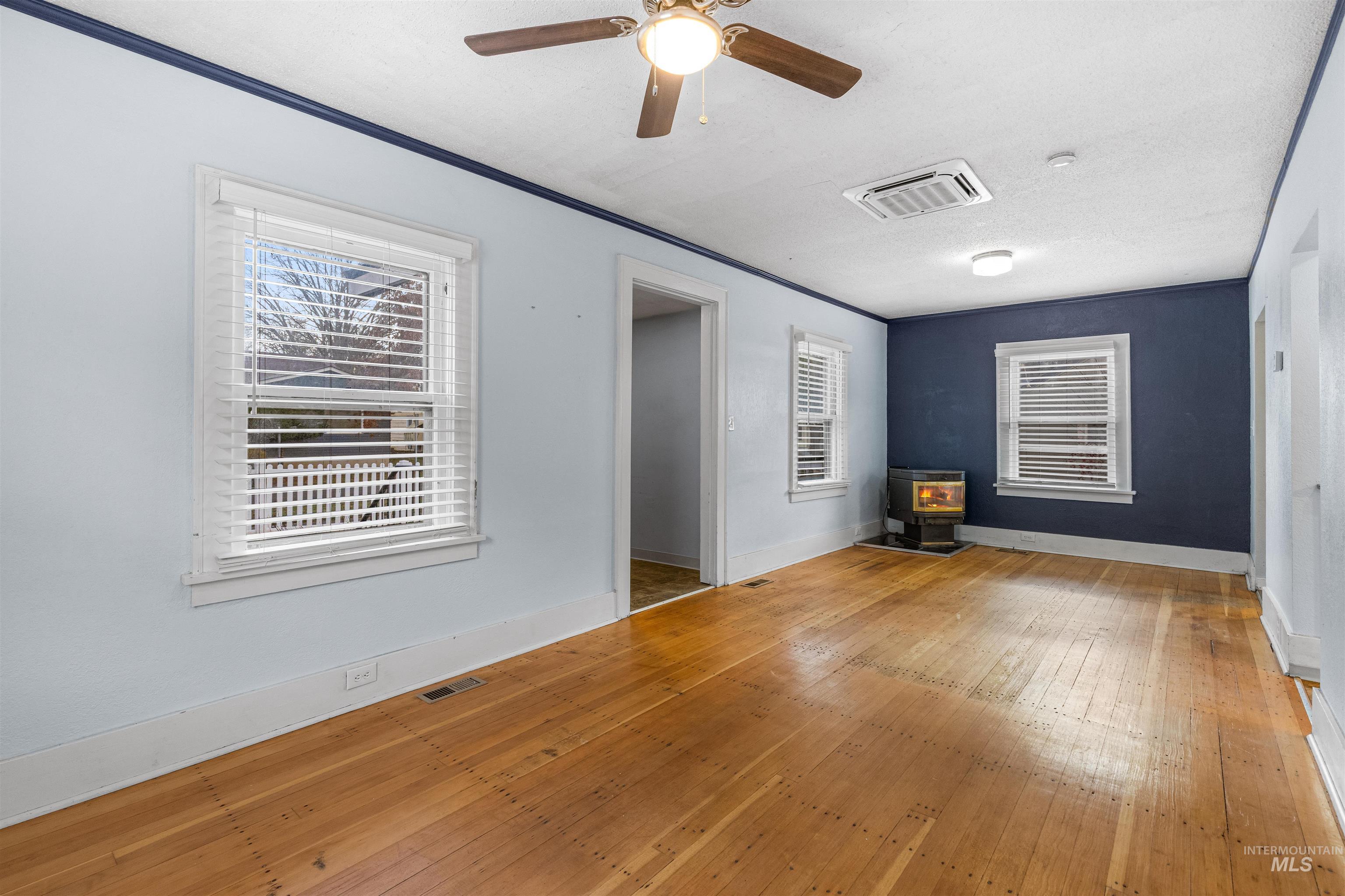 215 N F St, Orofino, Idaho 83544, 2 Bedrooms, 1.5 Bathrooms, Residential For Sale, Price $249,000,MLS 98971754