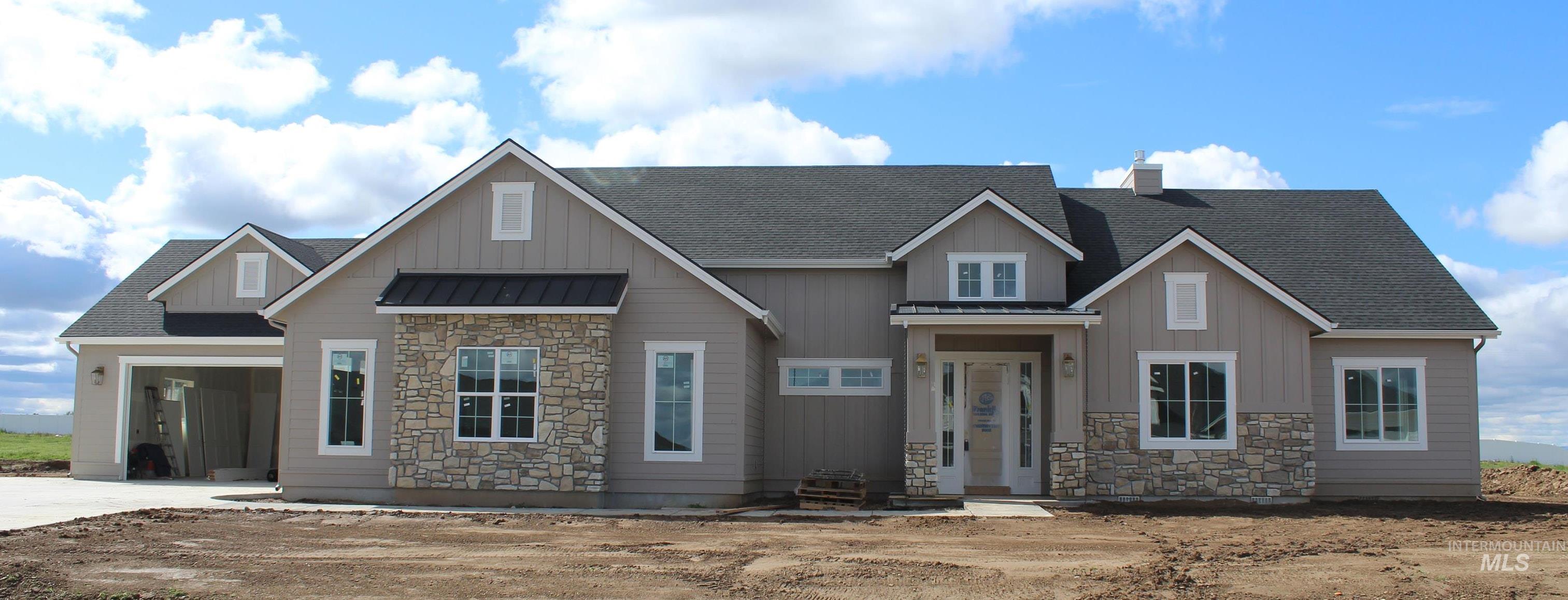 9401 Basin Kid Ct, Middleton, Idaho 83644, 4 Bedrooms, 2.5 Bathrooms, Residential For Sale, Price $981,900, 98971755